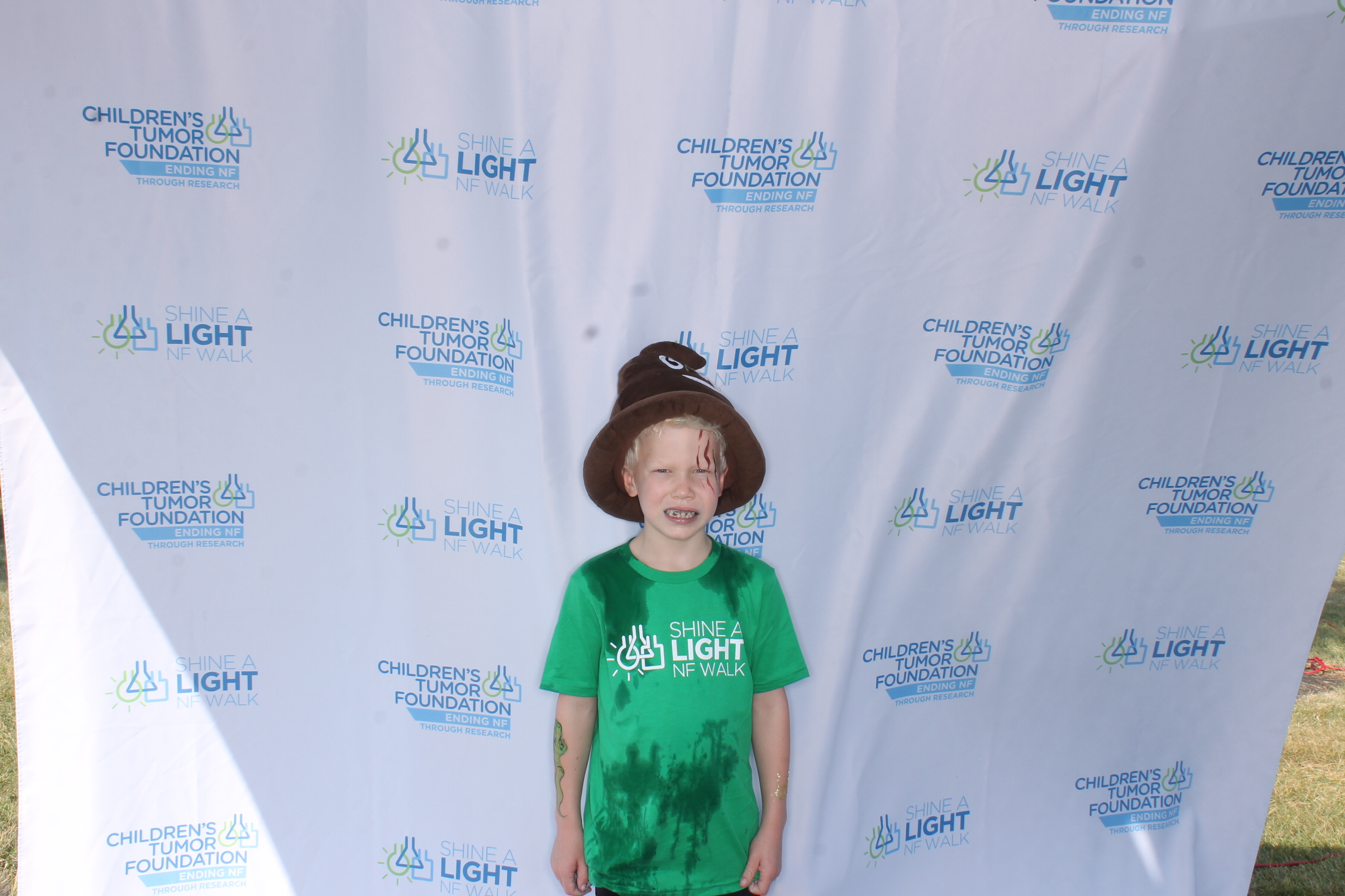Shine A Light NF Walk 2025 | View more photos from the event at gallery.photoboothcincy.com/u/PhotoBoothCincy/Shine-A-Light-NF-Walk-2025