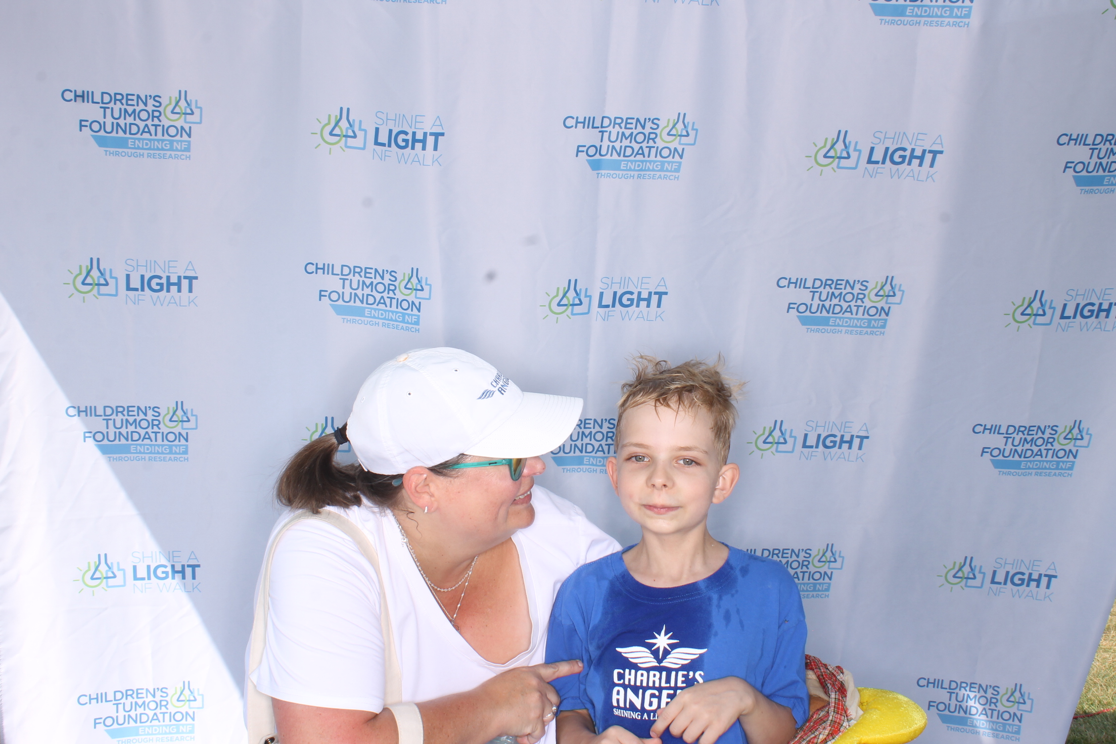 Shine A Light NF Walk 2025 | View more photos from the event at gallery.photoboothcincy.com/u/PhotoBoothCincy/Shine-A-Light-NF-Walk-2025