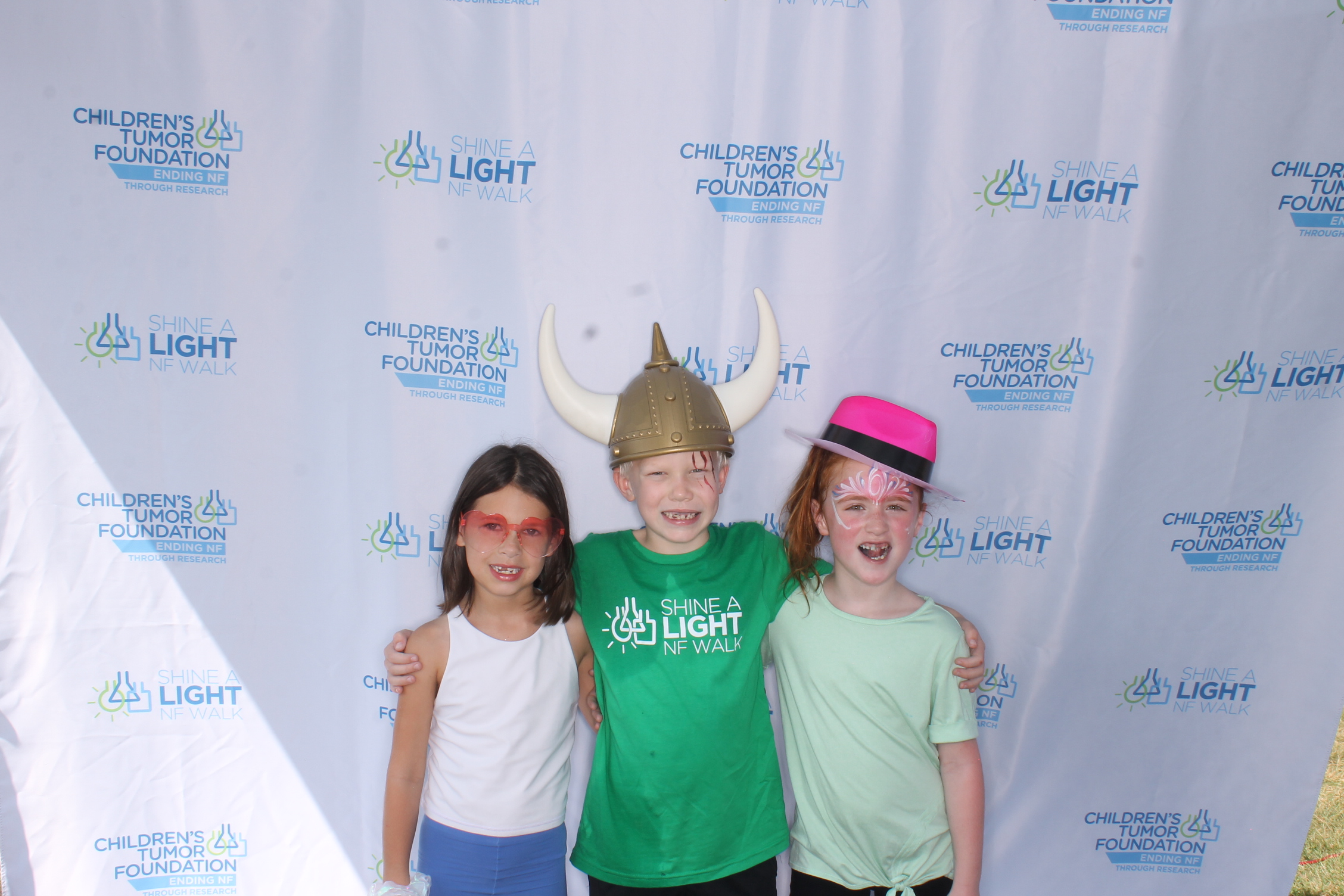 Shine A Light NF Walk 2025 | View more photos from the event at gallery.photoboothcincy.com/u/PhotoBoothCincy/Shine-A-Light-NF-Walk-2025
