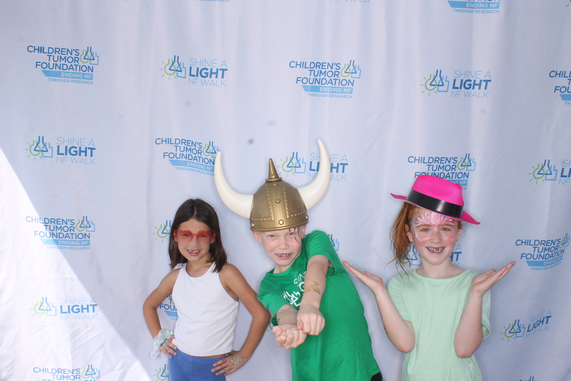 Shine A Light NF Walk 2025 | View more photos from the event at gallery.photoboothcincy.com/u/PhotoBoothCincy/Shine-A-Light-NF-Walk-2025