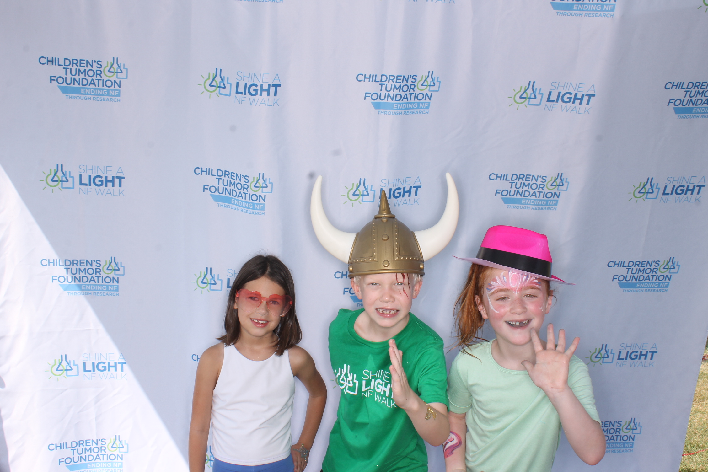 Shine A Light NF Walk 2025 | View more photos from the event at gallery.photoboothcincy.com/u/PhotoBoothCincy/Shine-A-Light-NF-Walk-2025