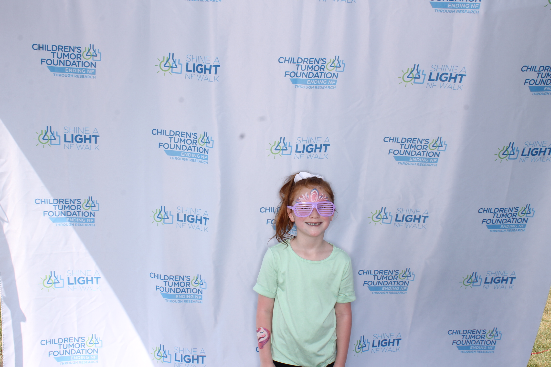 Shine A Light NF Walk 2025 | View more photos from the event at gallery.photoboothcincy.com/u/PhotoBoothCincy/Shine-A-Light-NF-Walk-2025