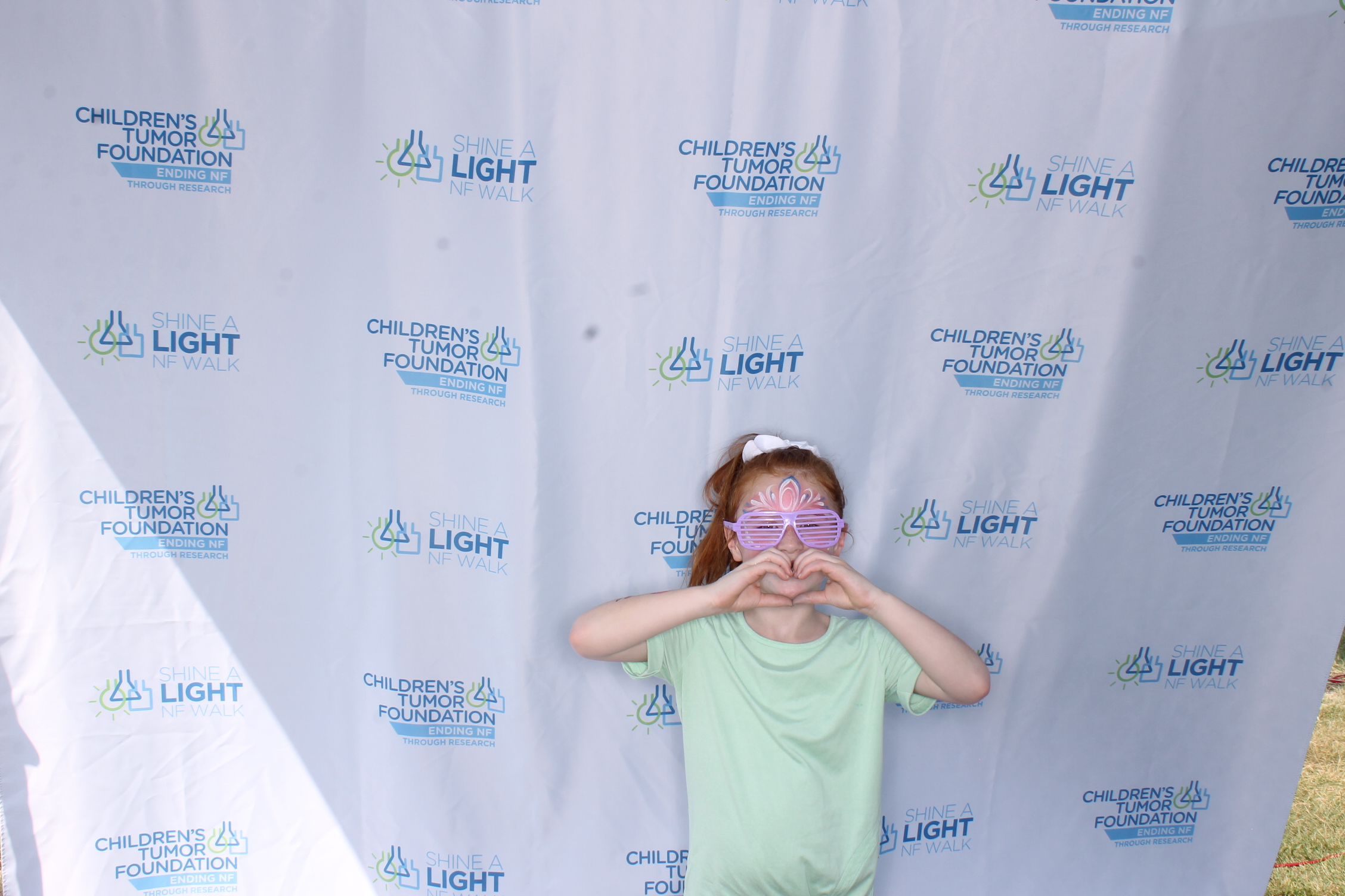 Shine A Light NF Walk 2025 | View more photos from the event at gallery.photoboothcincy.com/u/PhotoBoothCincy/Shine-A-Light-NF-Walk-2025