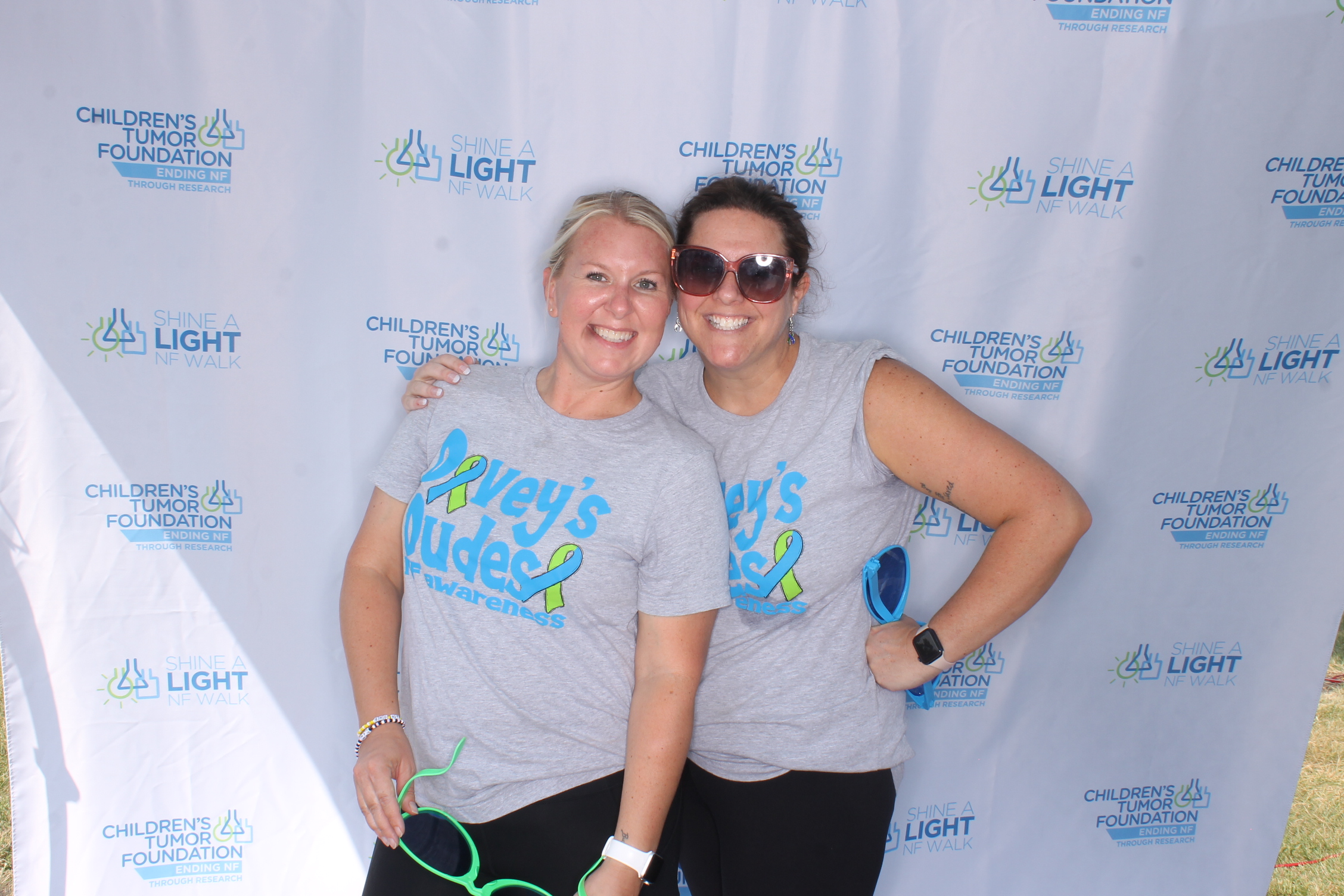 Shine A Light NF Walk 2025 | View more photos from the event at gallery.photoboothcincy.com/u/PhotoBoothCincy/Shine-A-Light-NF-Walk-2025