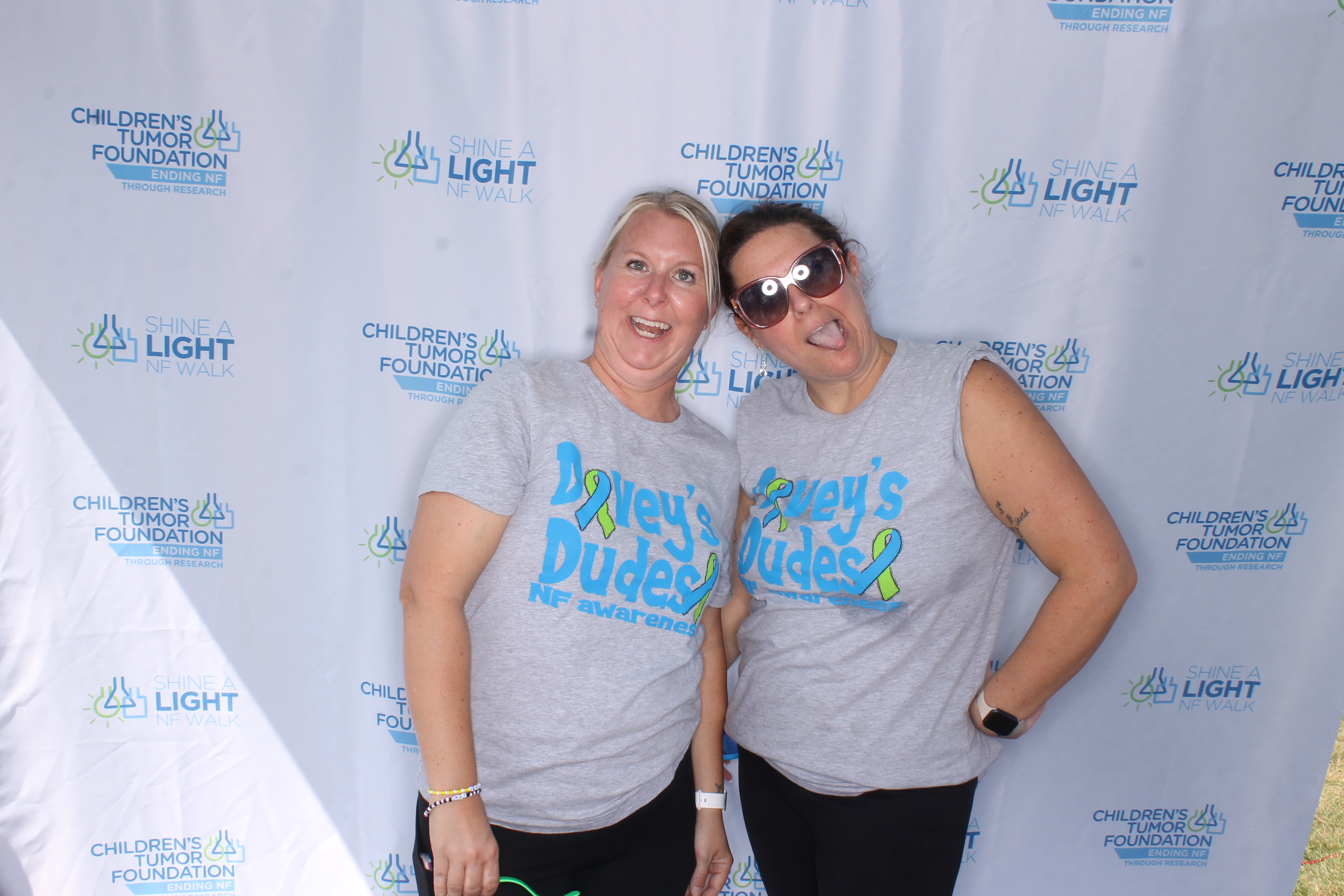 Shine A Light NF Walk 2025 | View more photos from the event at gallery.photoboothcincy.com/u/PhotoBoothCincy/Shine-A-Light-NF-Walk-2025
