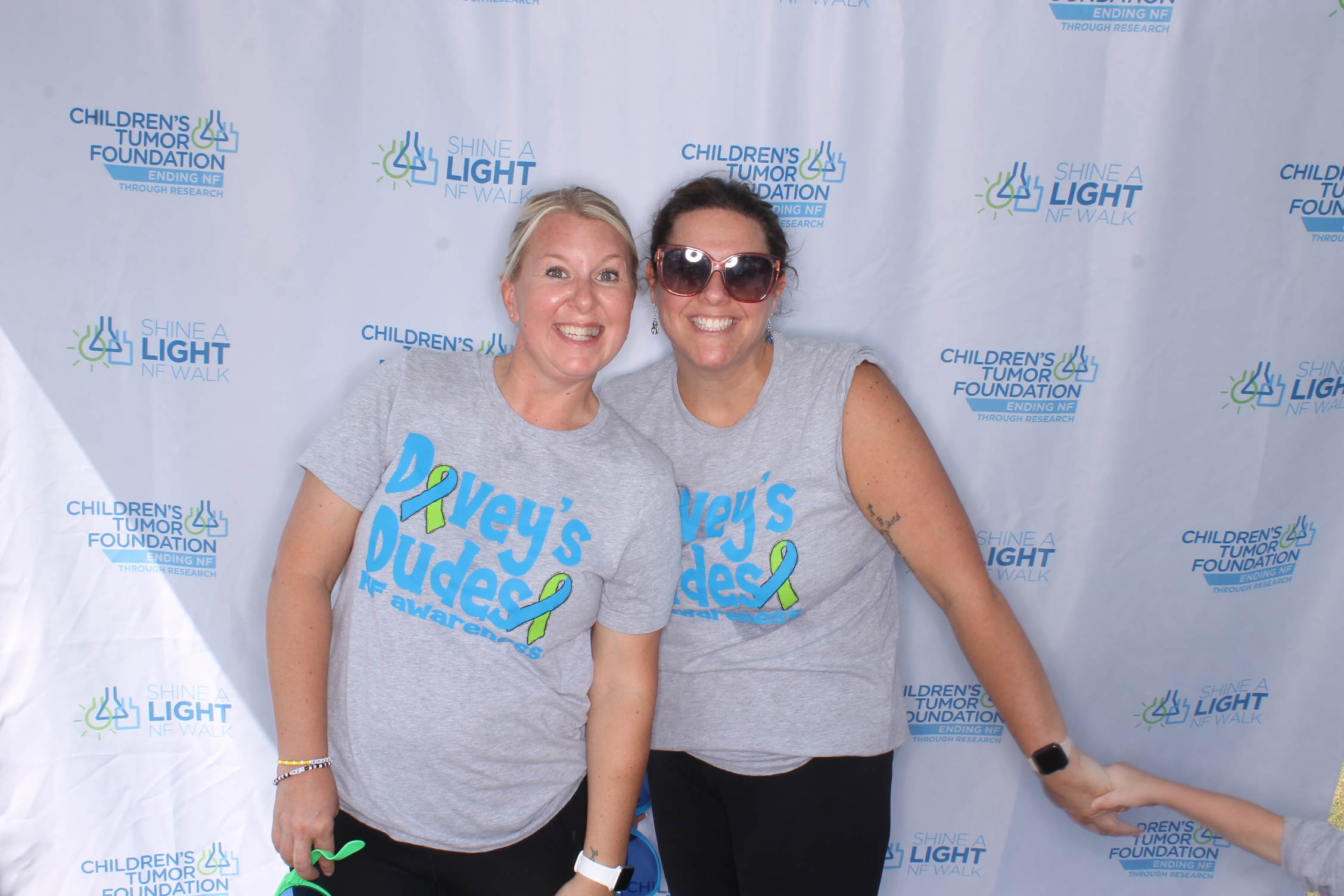 Shine A Light NF Walk 2025 | View more photos from the event at gallery.photoboothcincy.com/u/PhotoBoothCincy/Shine-A-Light-NF-Walk-2025