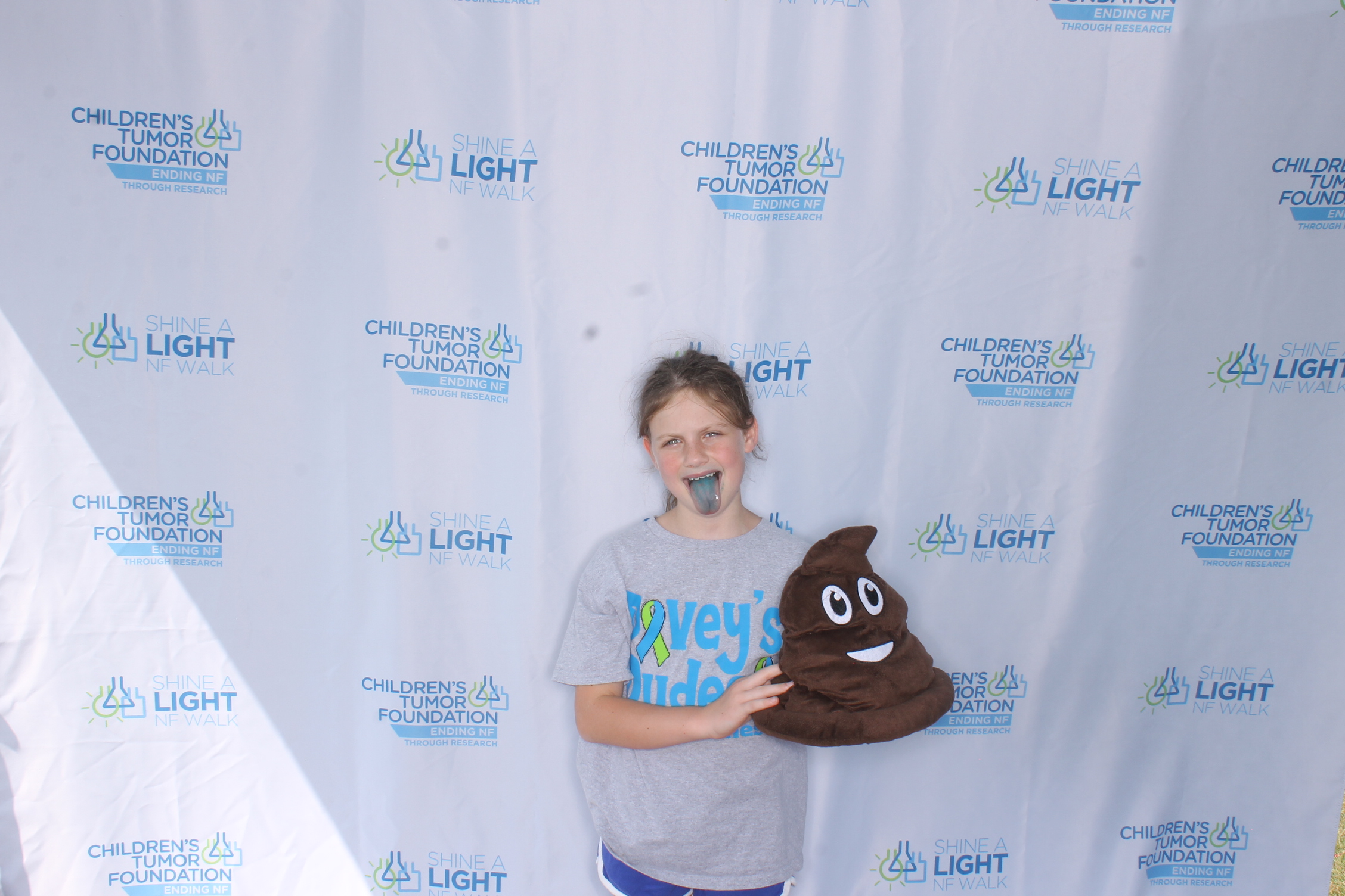Shine A Light NF Walk 2025 | View more photos from the event at gallery.photoboothcincy.com/u/PhotoBoothCincy/Shine-A-Light-NF-Walk-2025