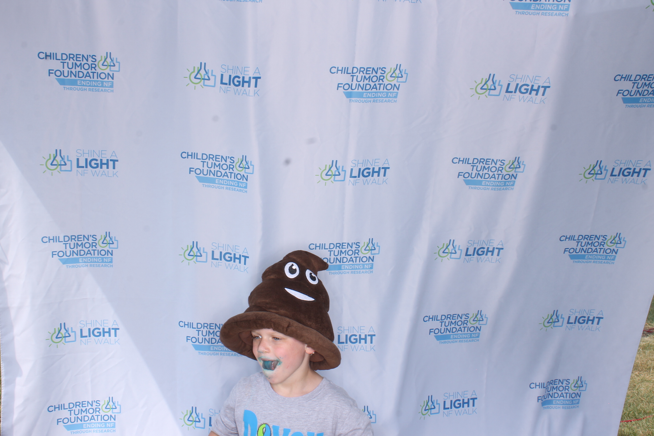 Shine A Light NF Walk 2025 | View more photos from the event at gallery.photoboothcincy.com/u/PhotoBoothCincy/Shine-A-Light-NF-Walk-2025