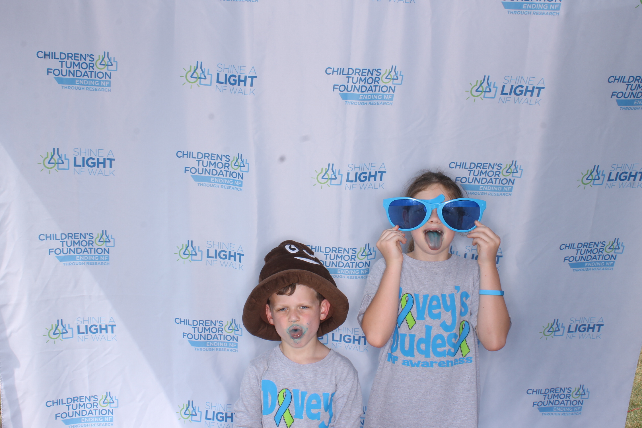 Shine A Light NF Walk 2025 | View more photos from the event at gallery.photoboothcincy.com/u/PhotoBoothCincy/Shine-A-Light-NF-Walk-2025