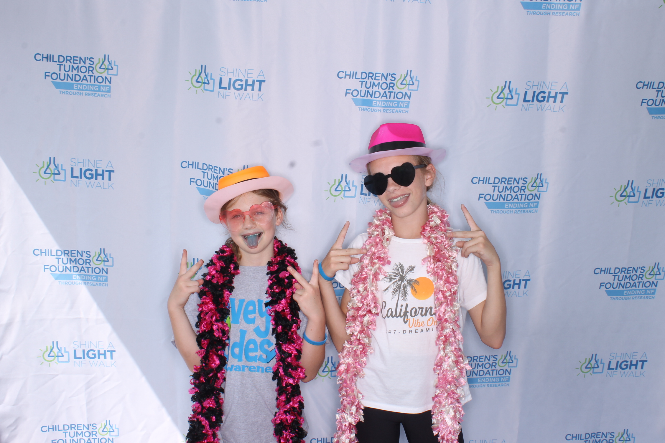 Shine A Light NF Walk 2025 | View more photos from the event at gallery.photoboothcincy.com/u/PhotoBoothCincy/Shine-A-Light-NF-Walk-2025
