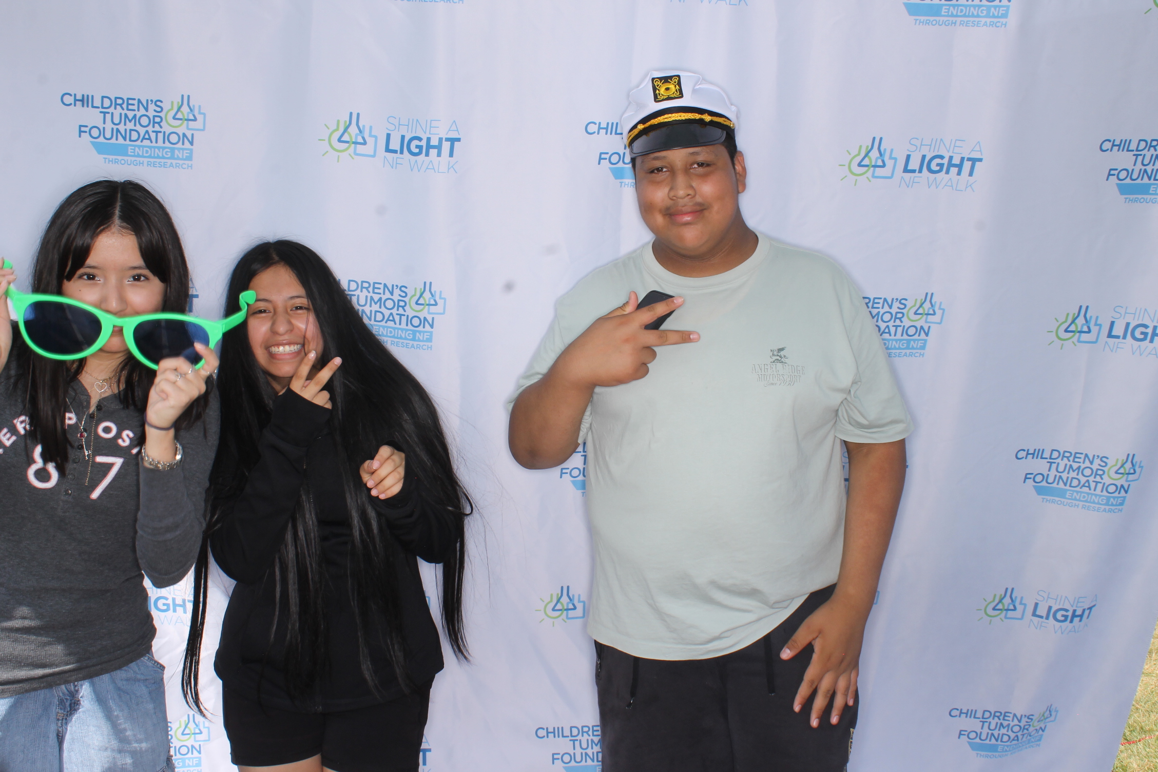 Shine A Light NF Walk 2025 | View more photos from the event at gallery.photoboothcincy.com/u/PhotoBoothCincy/Shine-A-Light-NF-Walk-2025