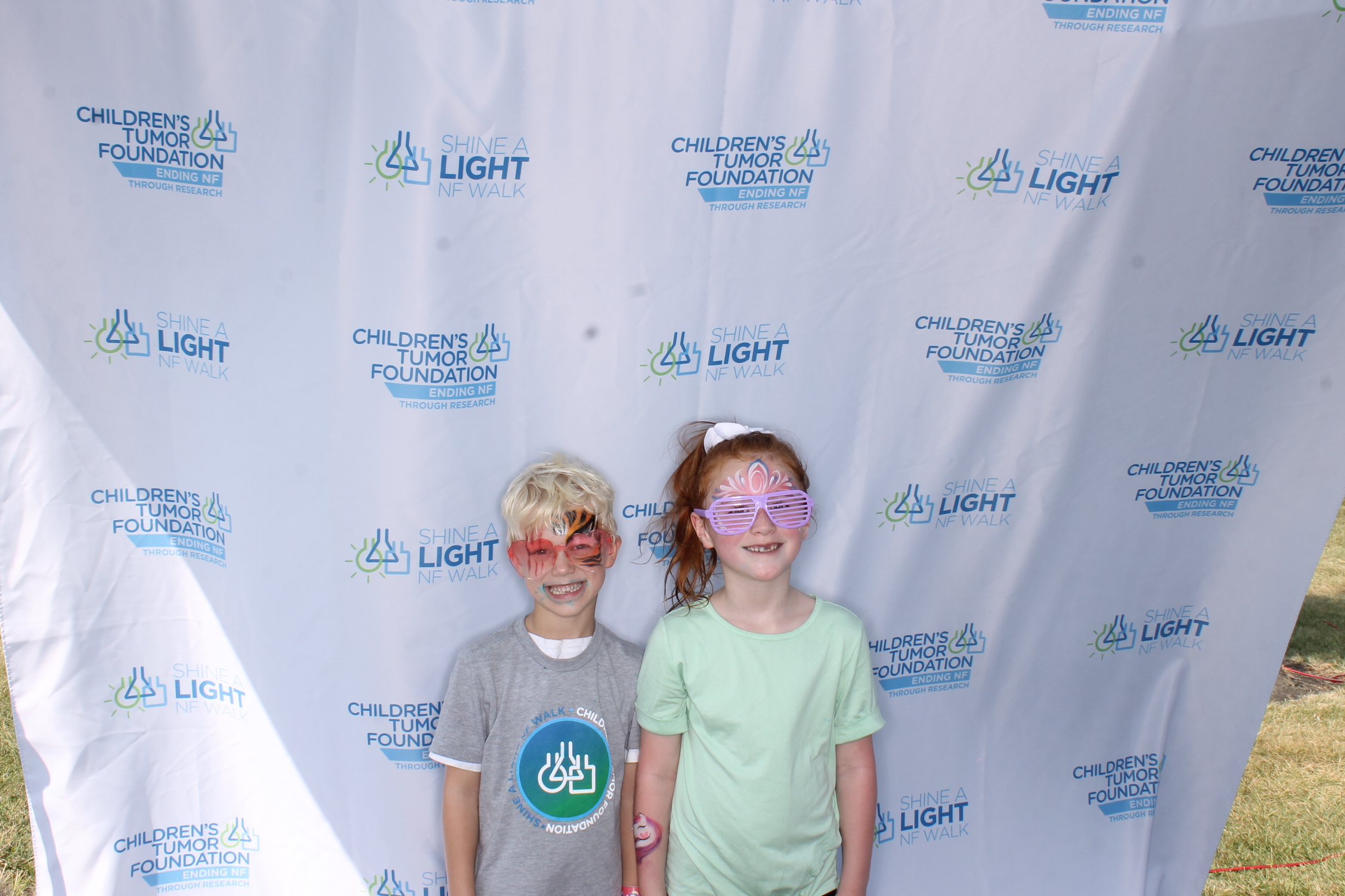 Shine A Light NF Walk 2025 | View more photos from the event at gallery.photoboothcincy.com/u/PhotoBoothCincy/Shine-A-Light-NF-Walk-2025