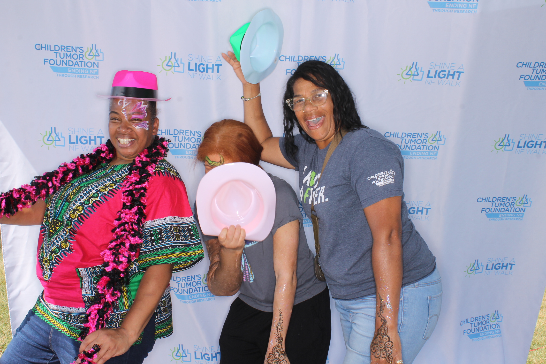 Shine A Light NF Walk 2025 | View more photos from the event at gallery.photoboothcincy.com/u/PhotoBoothCincy/Shine-A-Light-NF-Walk-2025