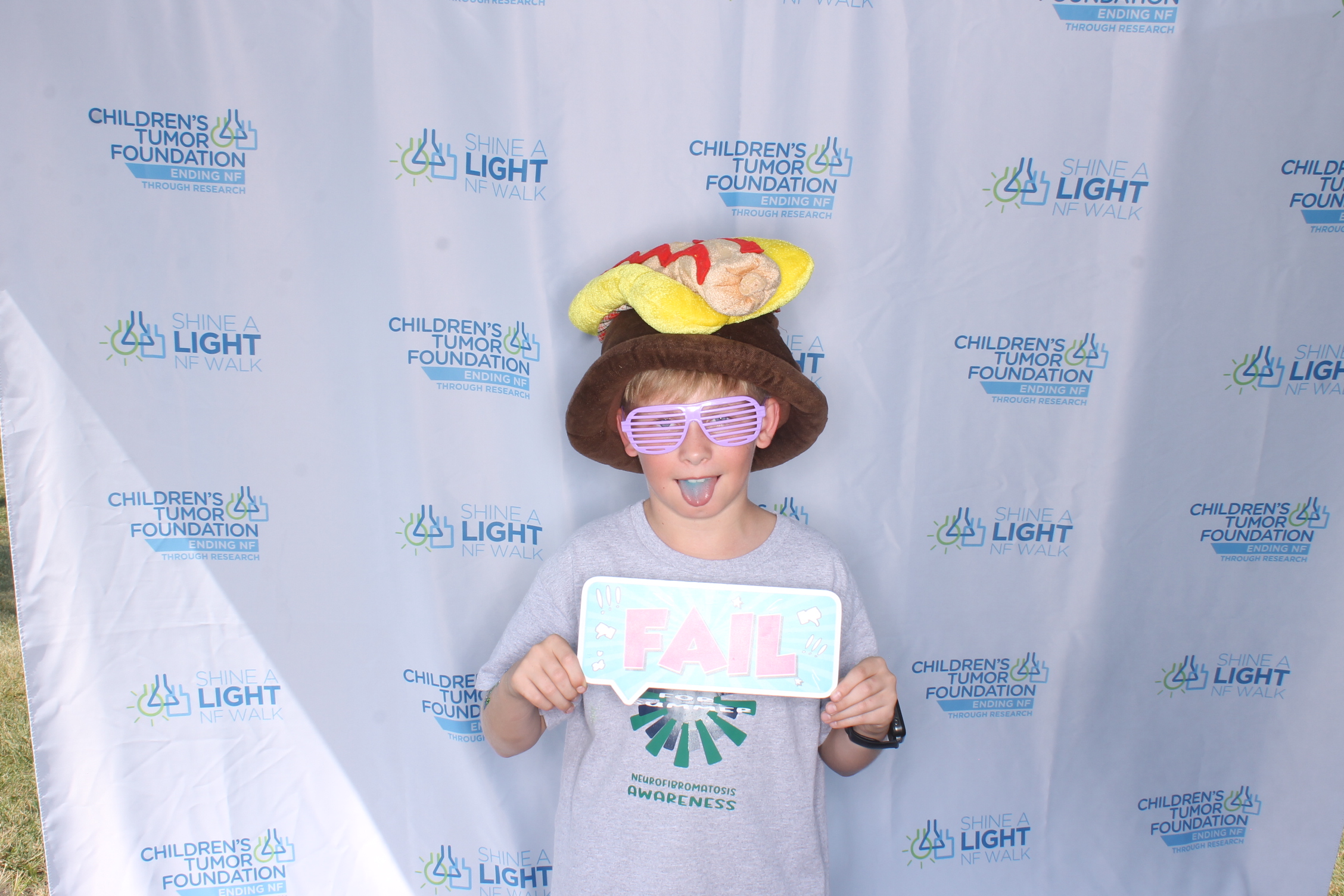 Shine A Light NF Walk 2025 | View more photos from the event at gallery.photoboothcincy.com/u/PhotoBoothCincy/Shine-A-Light-NF-Walk-2025