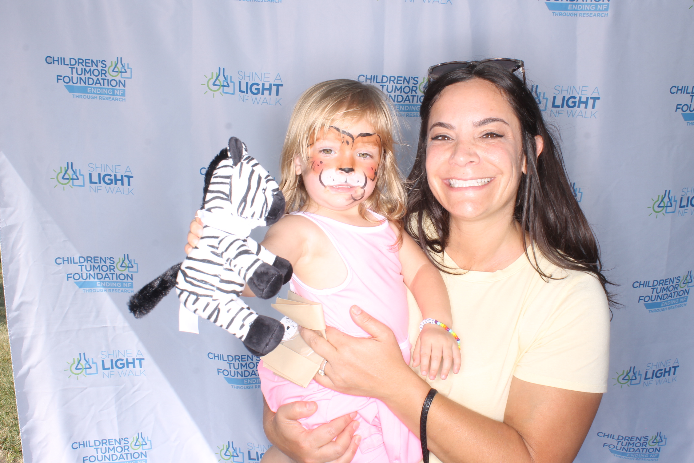Shine A Light NF Walk 2025 | View more photos from the event at gallery.photoboothcincy.com/u/PhotoBoothCincy/Shine-A-Light-NF-Walk-2025