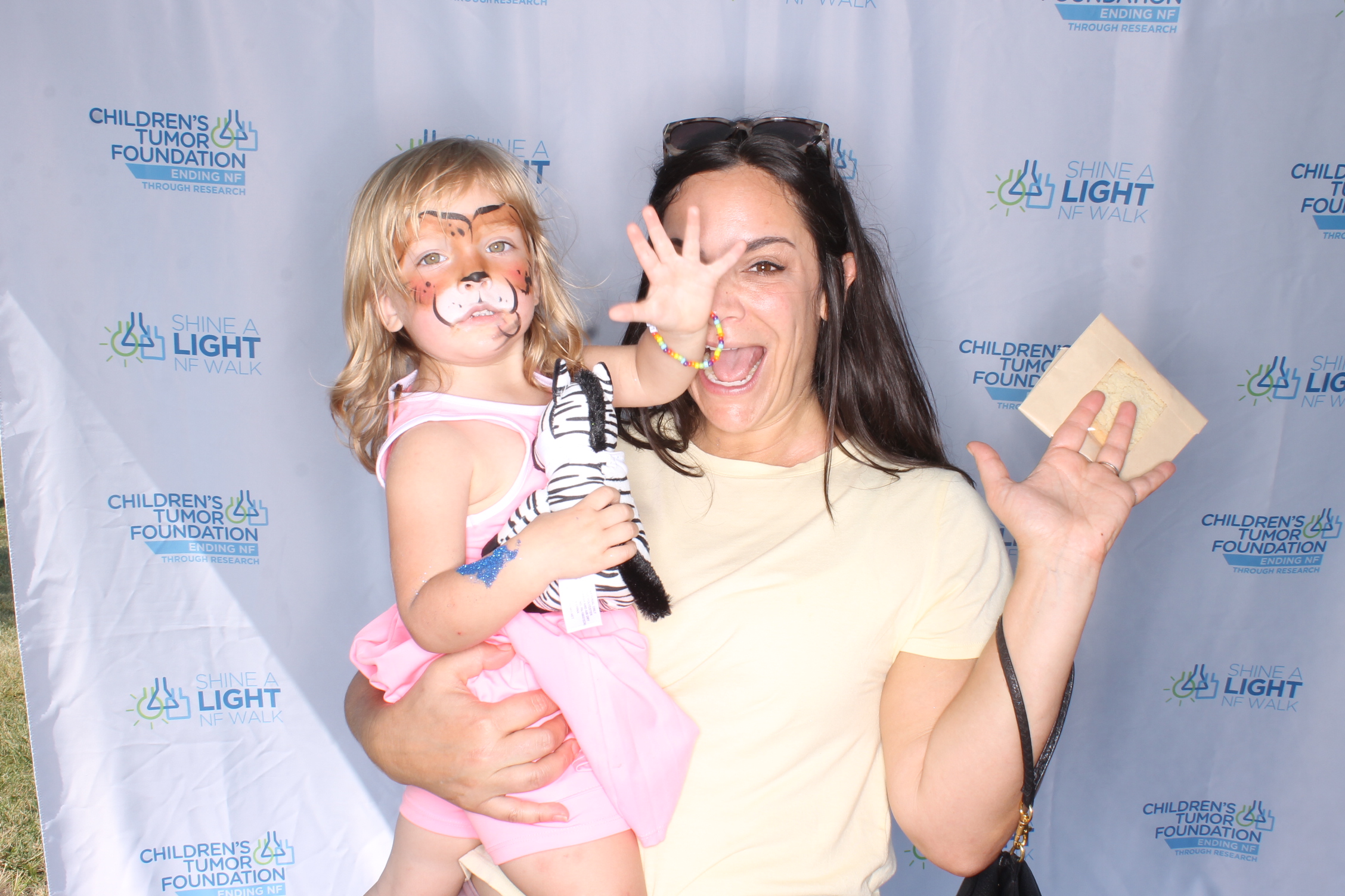 Shine A Light NF Walk 2025 | View more photos from the event at gallery.photoboothcincy.com/u/PhotoBoothCincy/Shine-A-Light-NF-Walk-2025