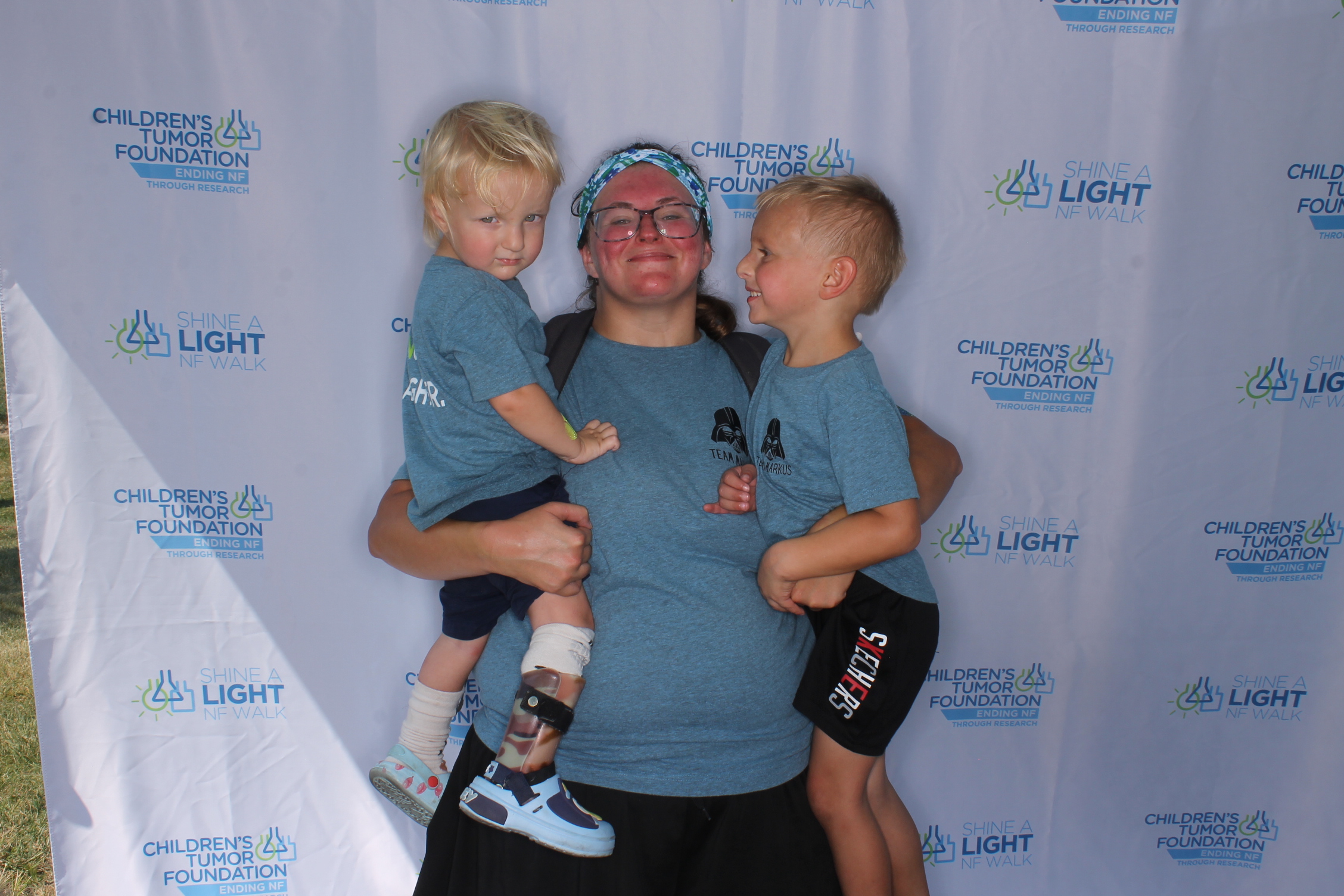 Shine A Light NF Walk 2025 | View more photos from the event at gallery.photoboothcincy.com/u/PhotoBoothCincy/Shine-A-Light-NF-Walk-2025