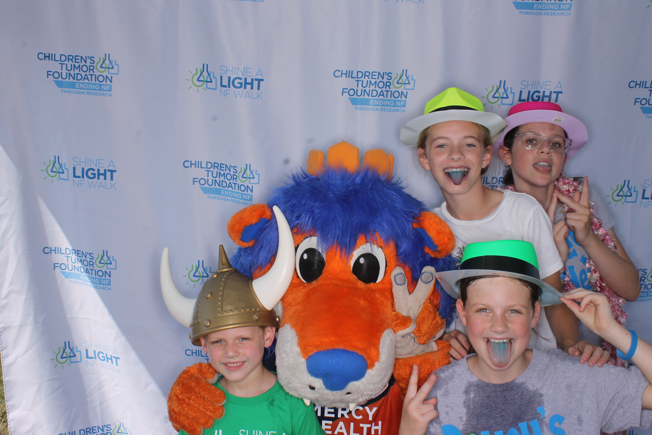 Shine A Light NF Walk 2025 | View more photos from the event at gallery.photoboothcincy.com/u/PhotoBoothCincy/Shine-A-Light-NF-Walk-2025
