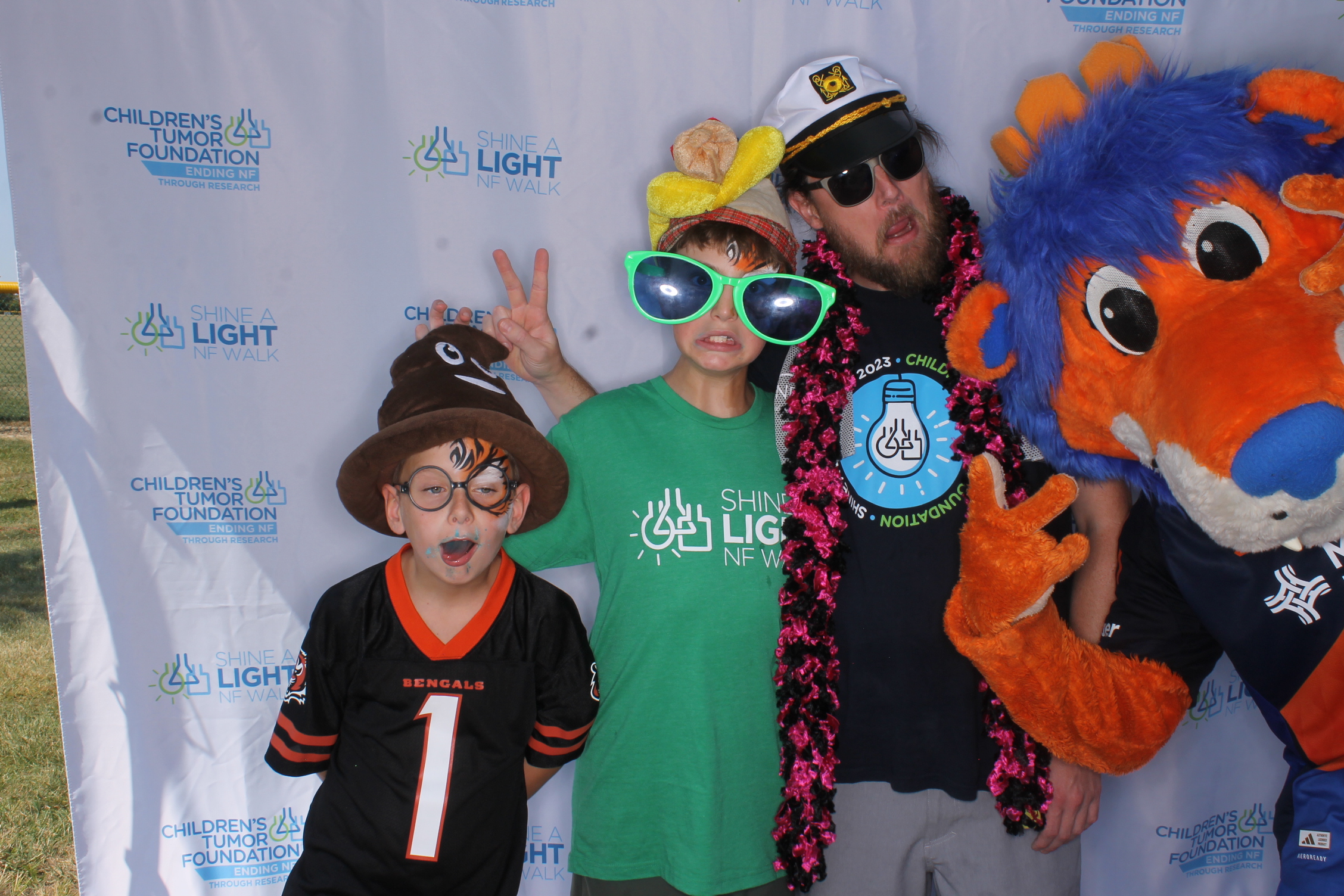 Shine A Light NF Walk 2025 | View more photos from the event at gallery.photoboothcincy.com/u/PhotoBoothCincy/Shine-A-Light-NF-Walk-2025