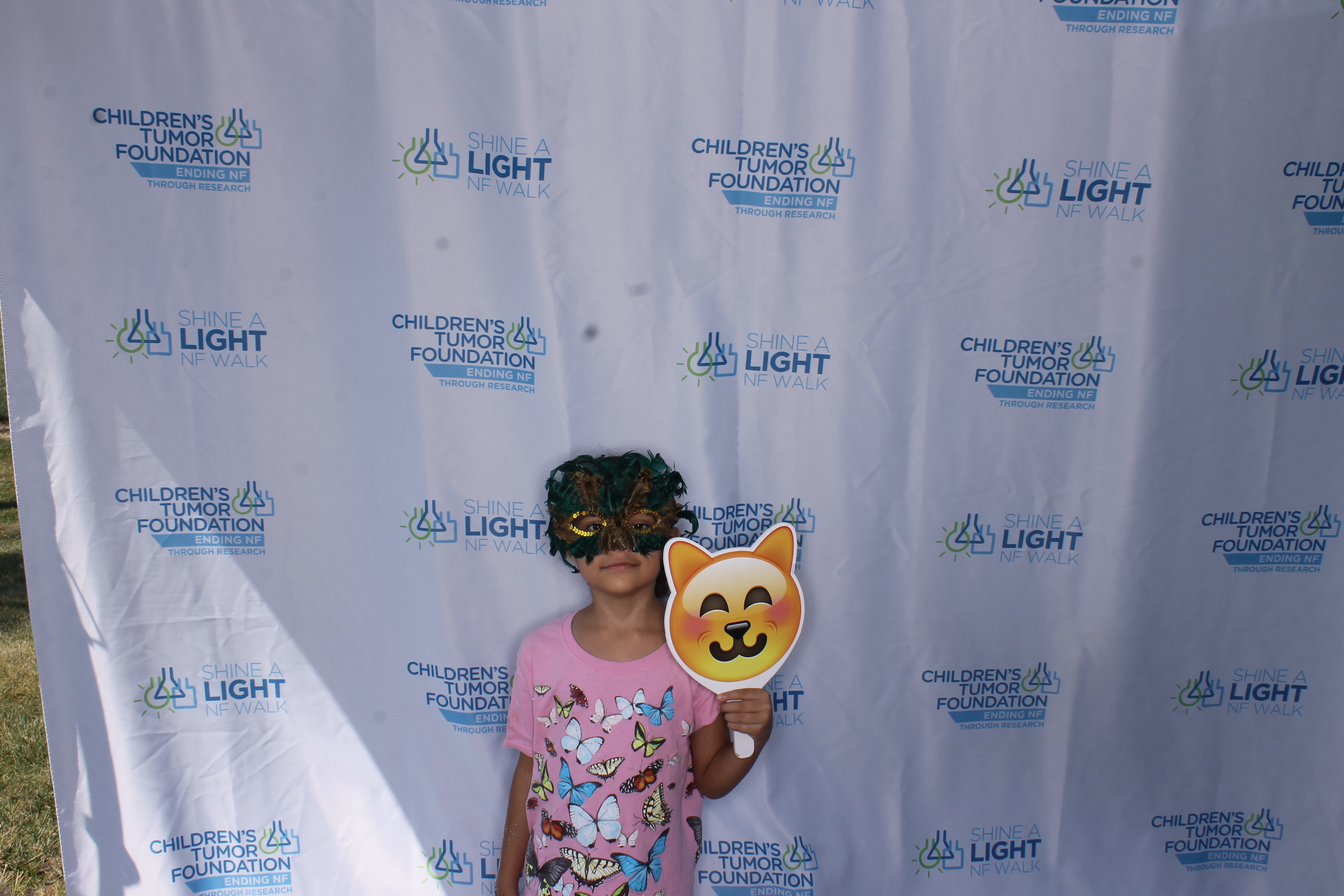 Shine A Light NF Walk 2025 | View more photos from the event at gallery.photoboothcincy.com/u/PhotoBoothCincy/Shine-A-Light-NF-Walk-2025