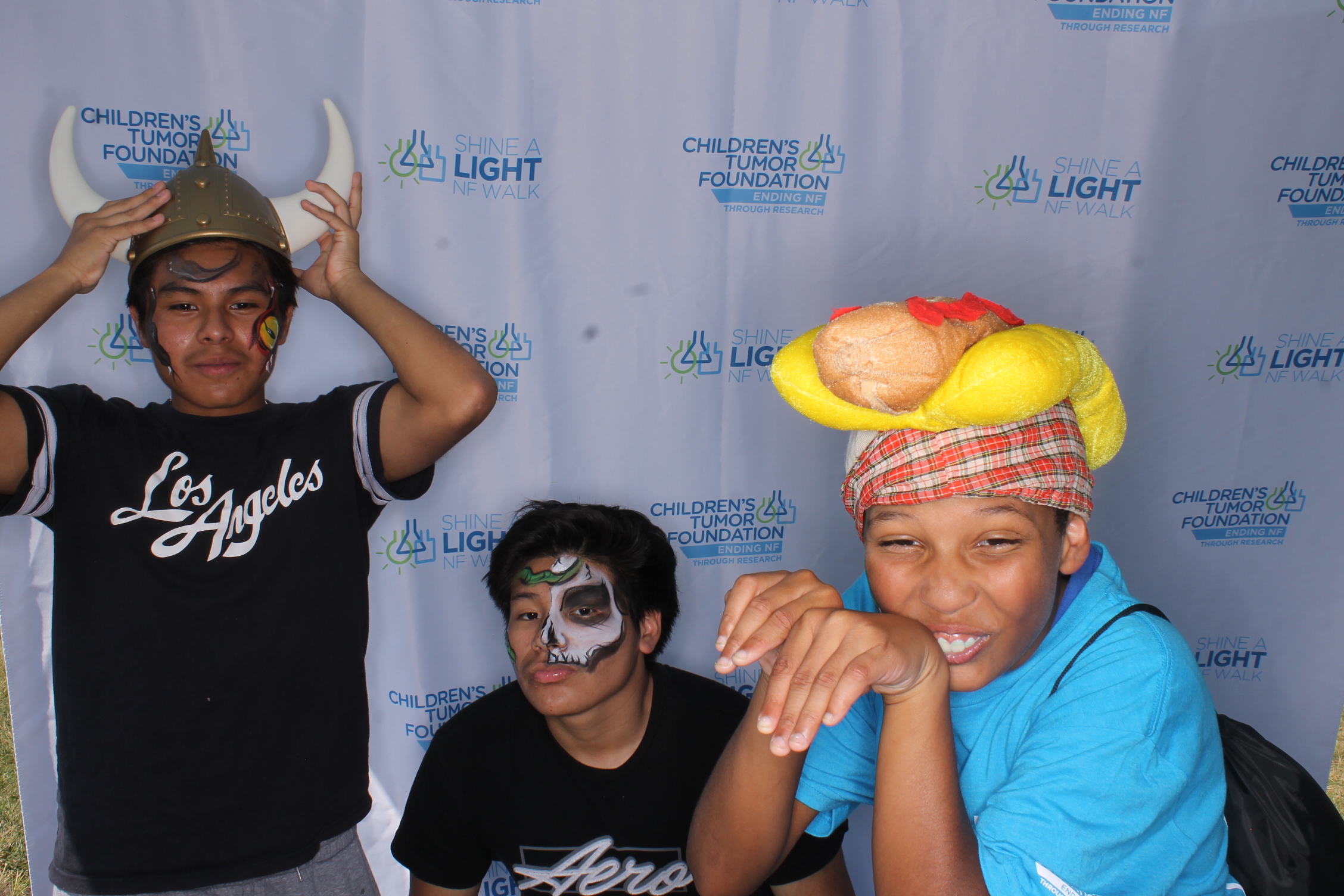 Shine A Light NF Walk 2025 | View more photos from the event at gallery.photoboothcincy.com/u/PhotoBoothCincy/Shine-A-Light-NF-Walk-2025