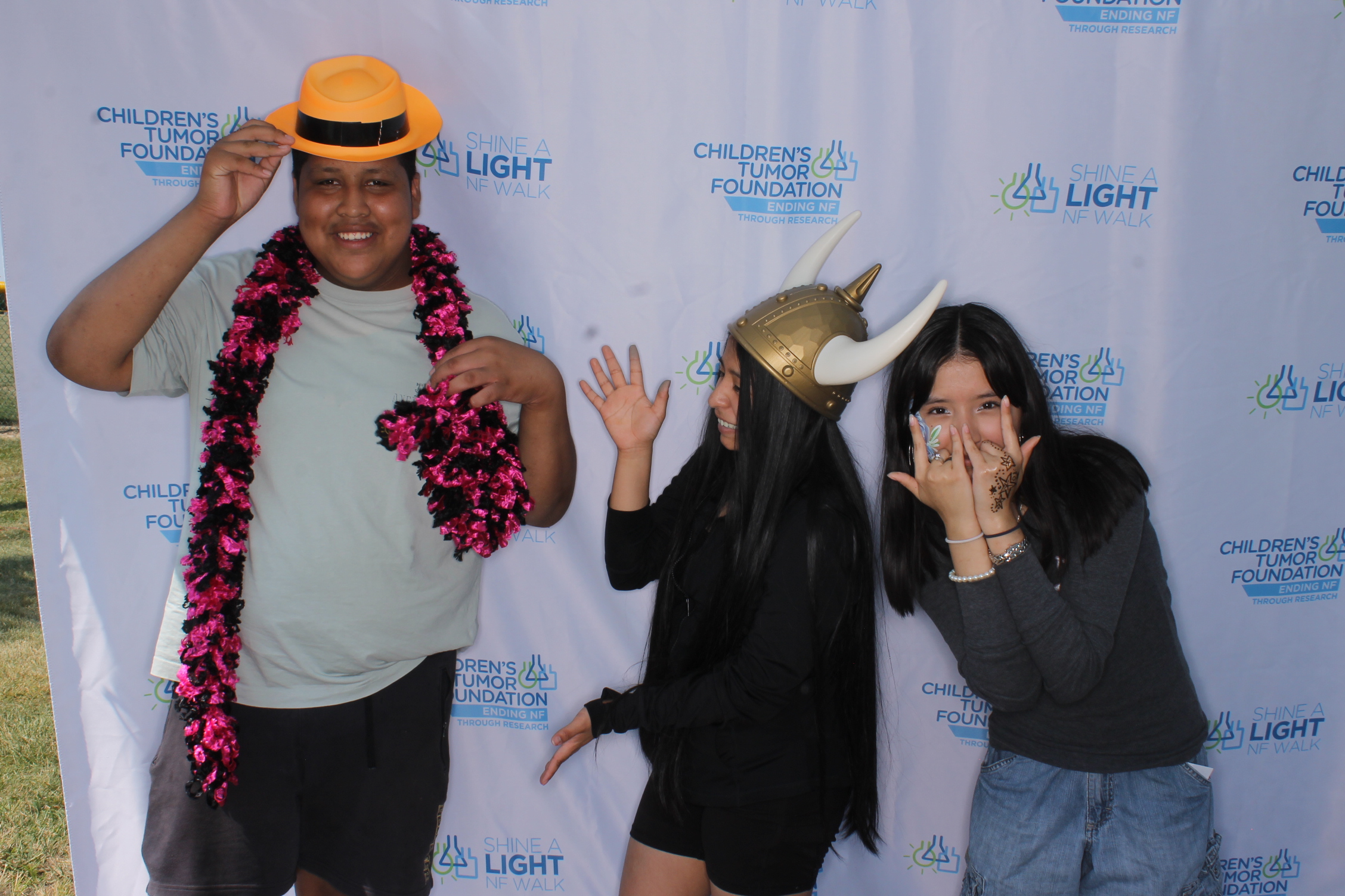 Shine A Light NF Walk 2025 | View more photos from the event at gallery.photoboothcincy.com/u/PhotoBoothCincy/Shine-A-Light-NF-Walk-2025