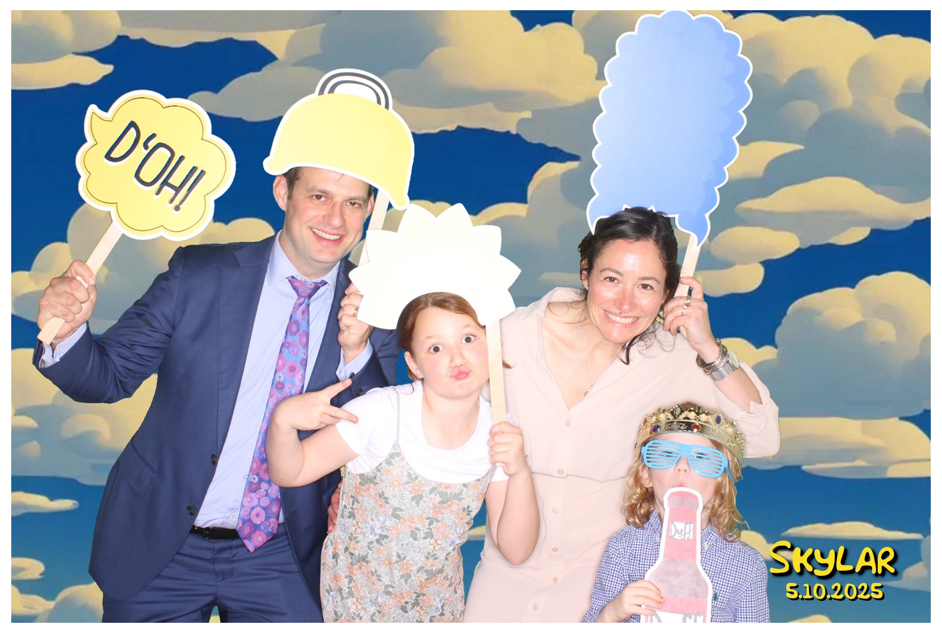 Skylar's Bat Mitzvah  | View more photos from the event at gallery.photoboothcincy.com/u/PhotoBoothCincy/Skylars-Bat-Mitzvah