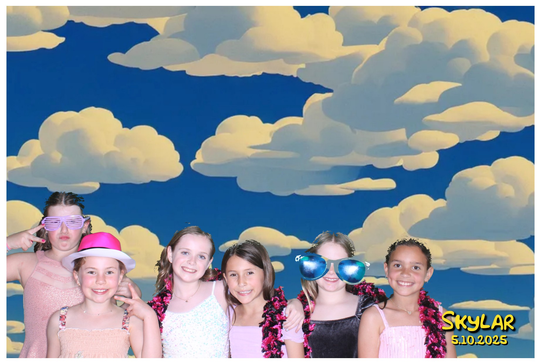 Skylar's Bat Mitzvah  | View more photos from the event at gallery.photoboothcincy.com/u/PhotoBoothCincy/Skylars-Bat-Mitzvah