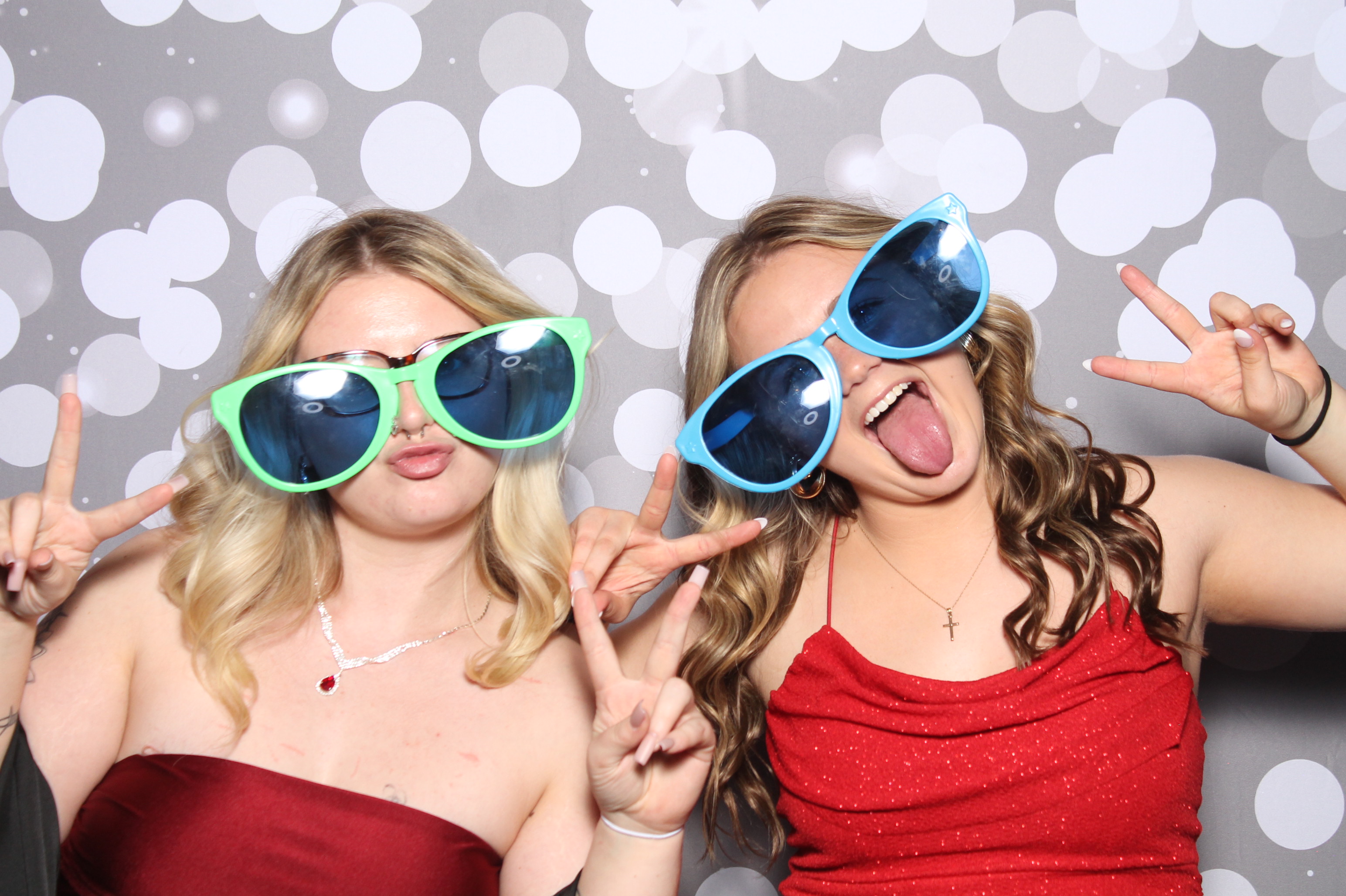 Spring Formal  | View more photos from the event at gallery.photoboothcincy.com/u/PhotoBoothCincy/Spring-Formal-0