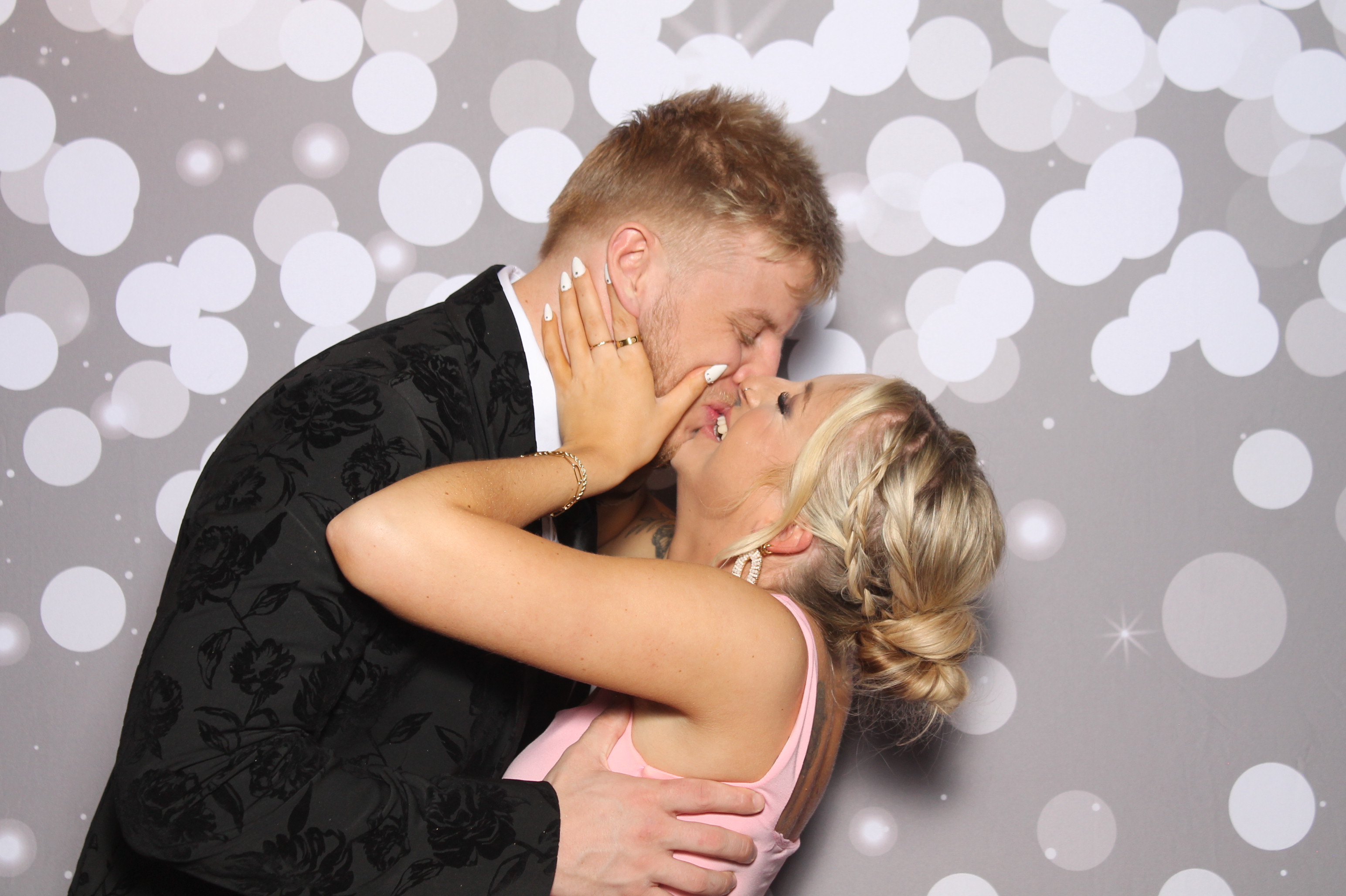 Spring Formal  | View more photos from the event at gallery.photoboothcincy.com/u/PhotoBoothCincy/Spring-Formal-0