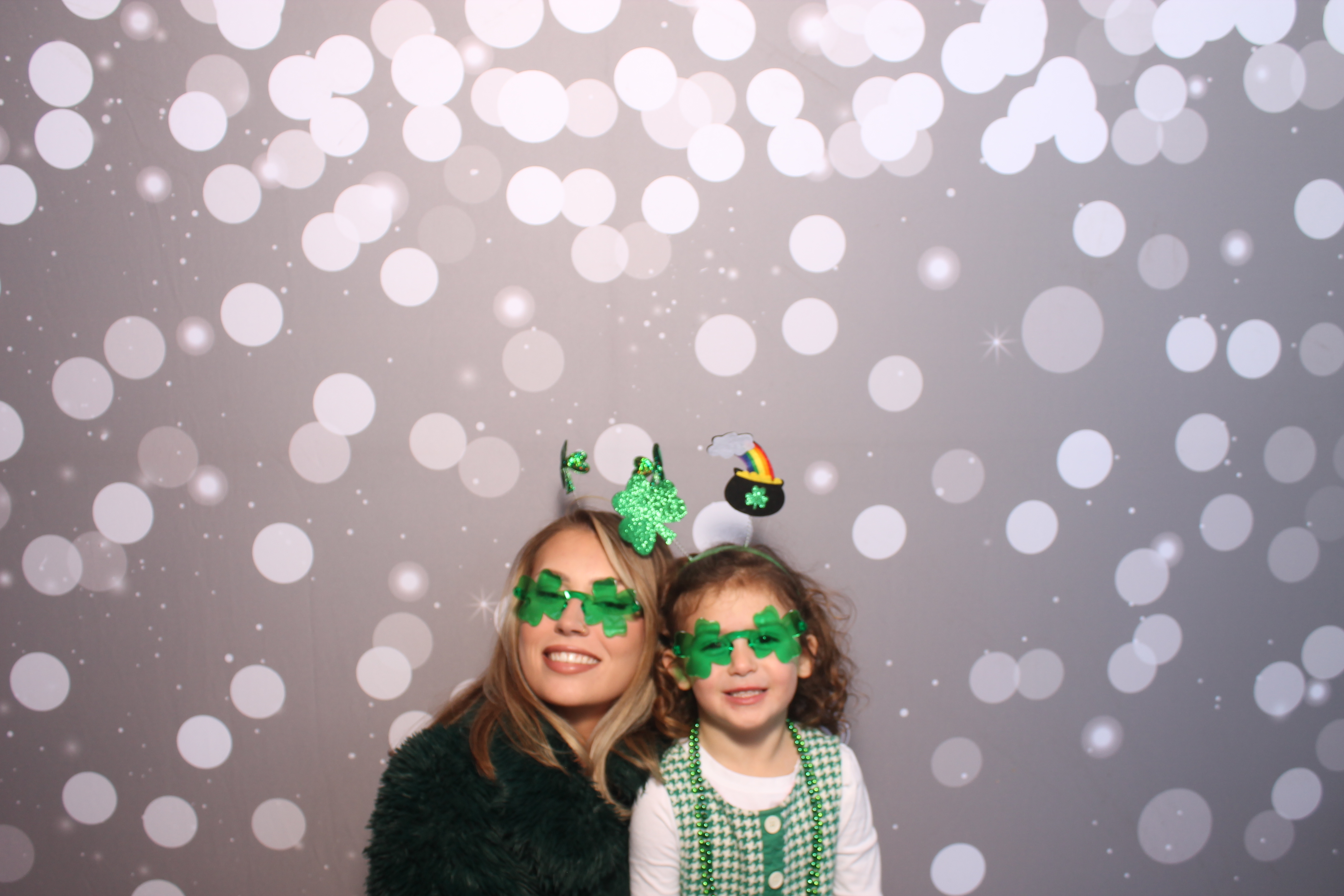 St Pattys Day | View more photos from the event at gallery.photoboothcincy.com/u/PhotoBoothCincy/St-Pattys-Day
