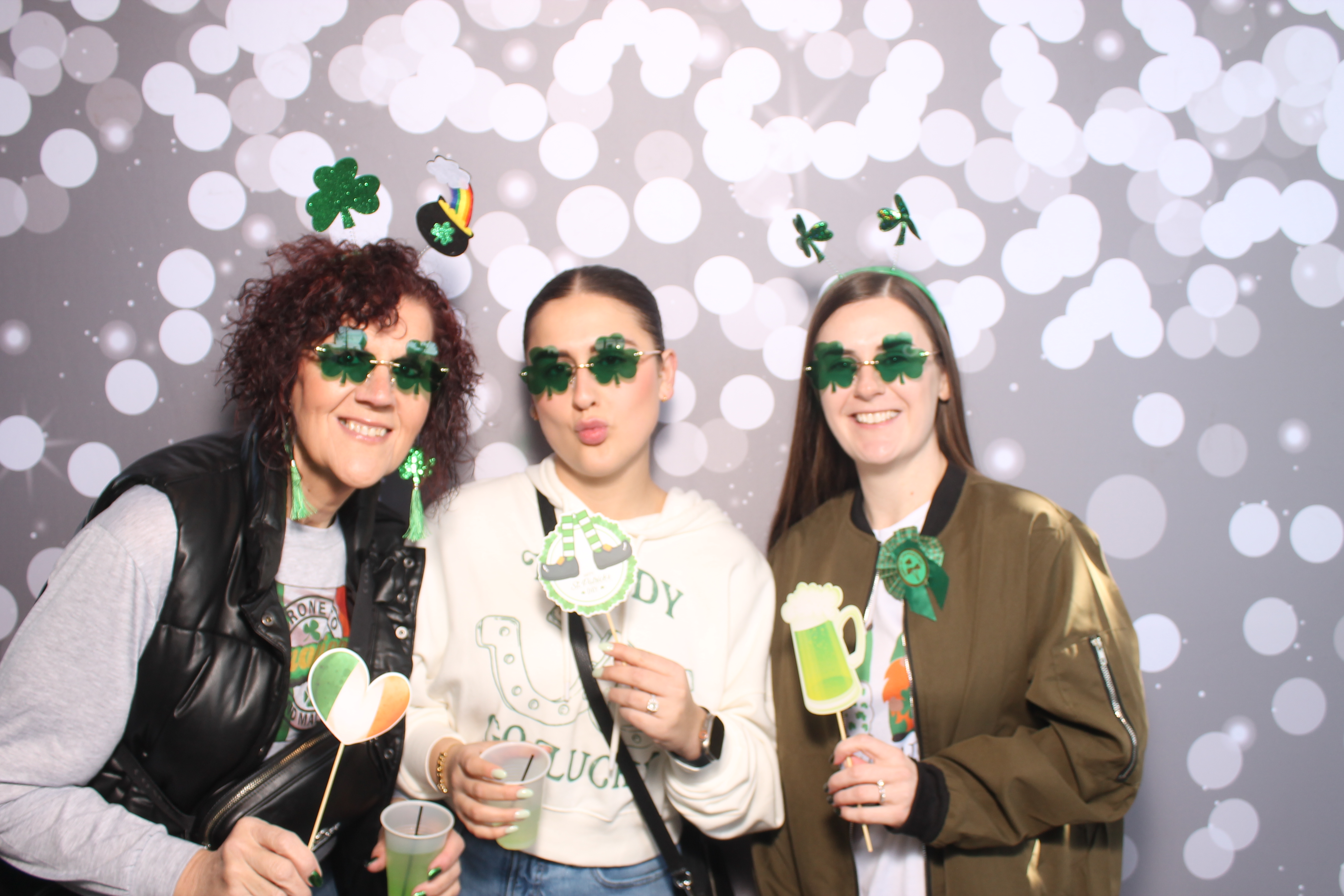 St Pattys Day | View more photos from the event at gallery.photoboothcincy.com/u/PhotoBoothCincy/St-Pattys-Day