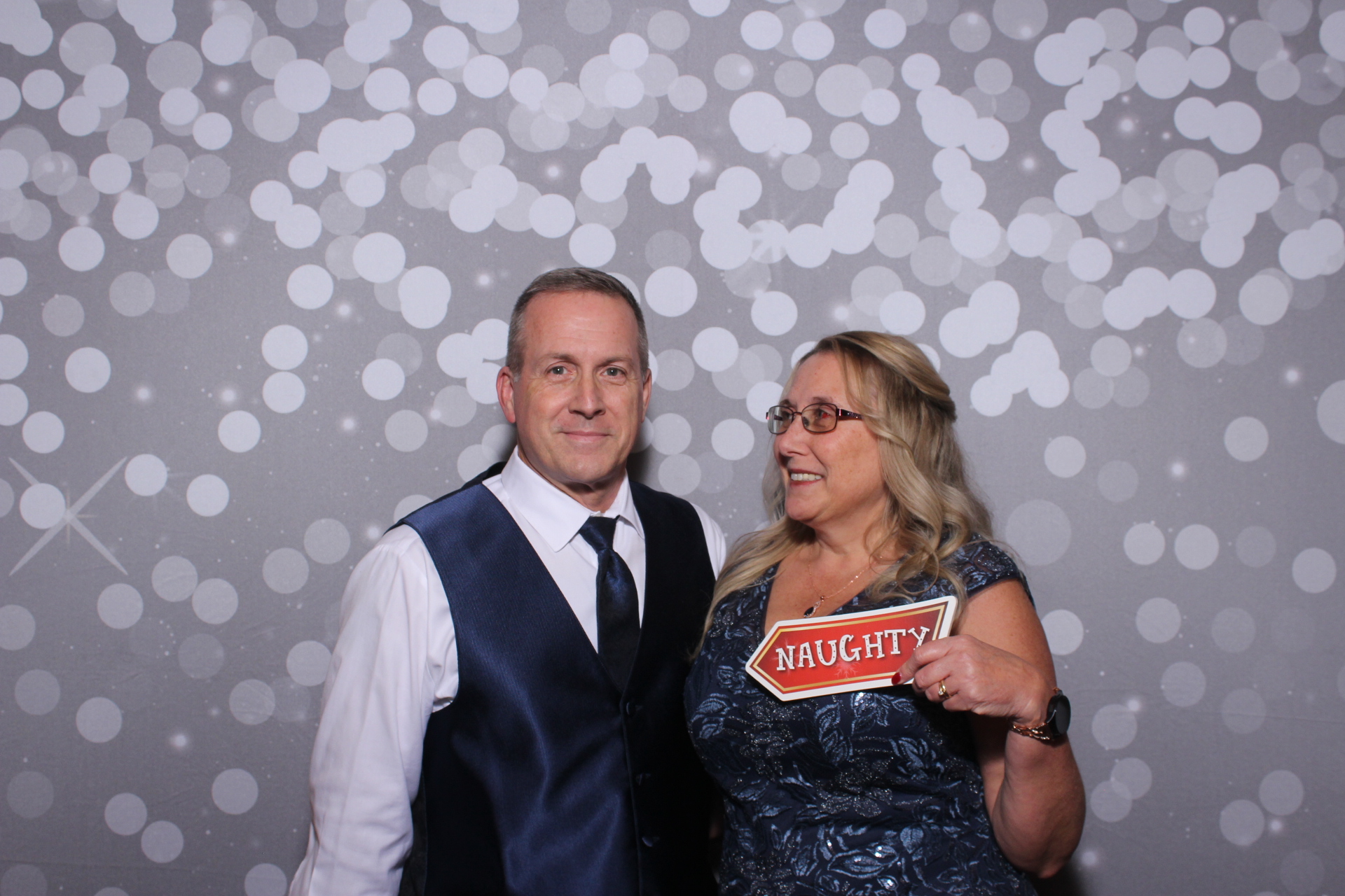 Standard Arrow Holiday Party | View more photos from the event at gallery.photoboothcincy.com/u/PhotoBoothCincy/Standard-Arrow-Holiday-Party