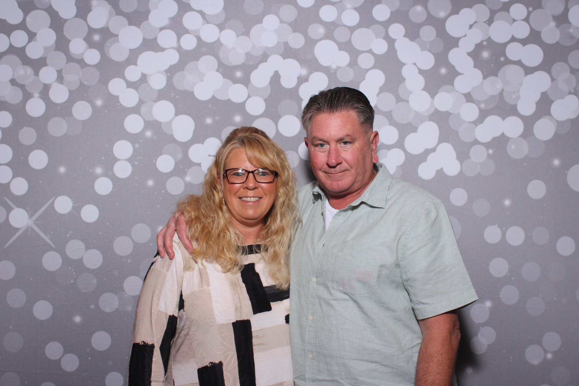 Standard Arrow Holiday Party | View more photos from the event at gallery.photoboothcincy.com/u/PhotoBoothCincy/Standard-Arrow-Holiday-Party