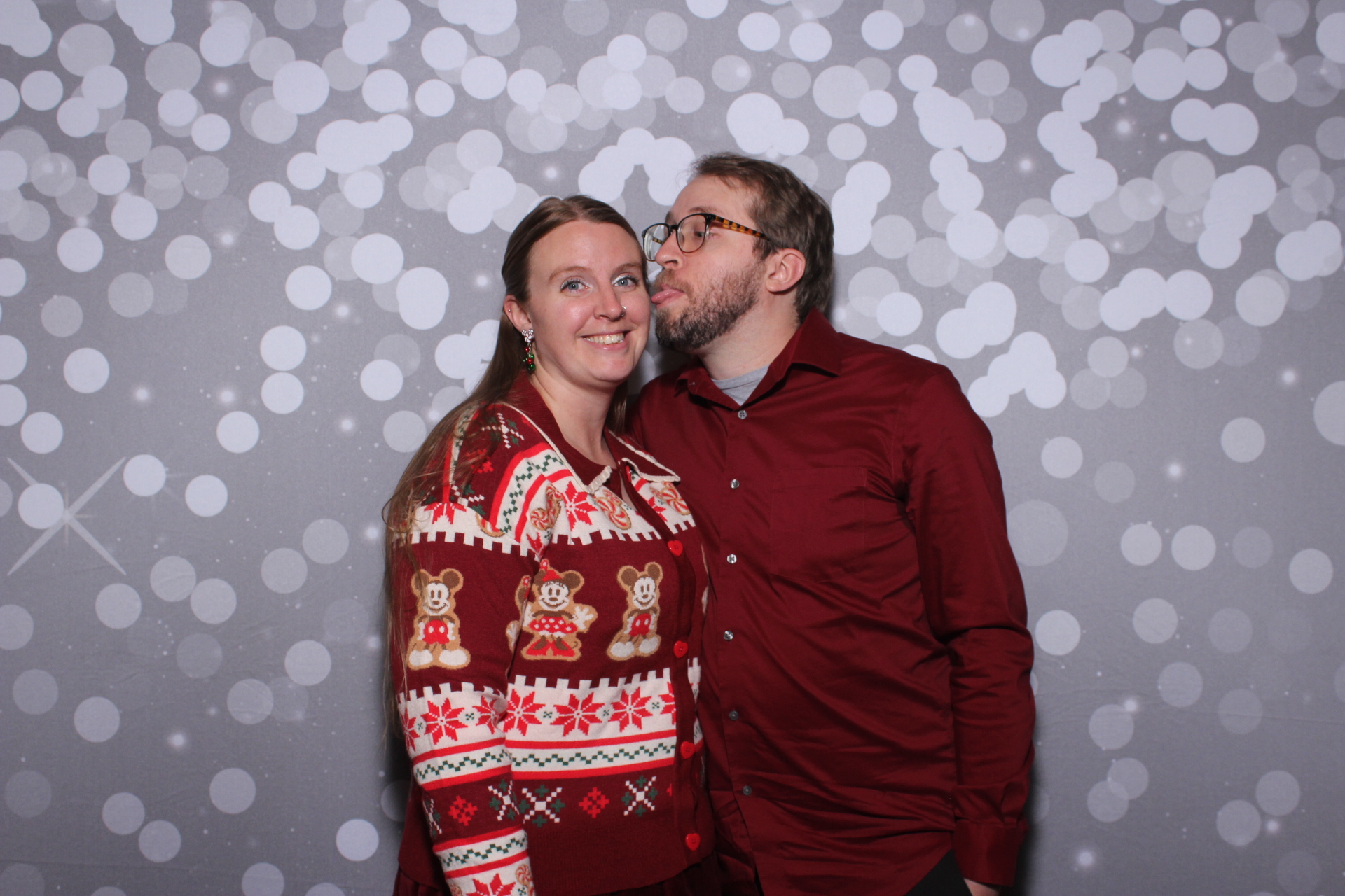 Standard Arrow Holiday Party | View more photos from the event at gallery.photoboothcincy.com/u/PhotoBoothCincy/Standard-Arrow-Holiday-Party