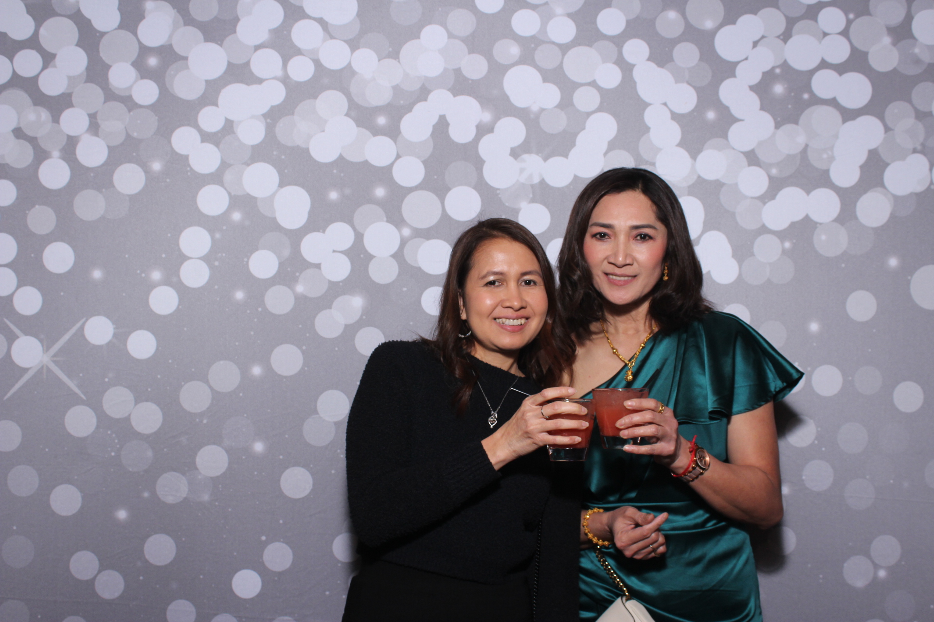 Standard Arrow Holiday Party | View more photos from the event at gallery.photoboothcincy.com/u/PhotoBoothCincy/Standard-Arrow-Holiday-Party