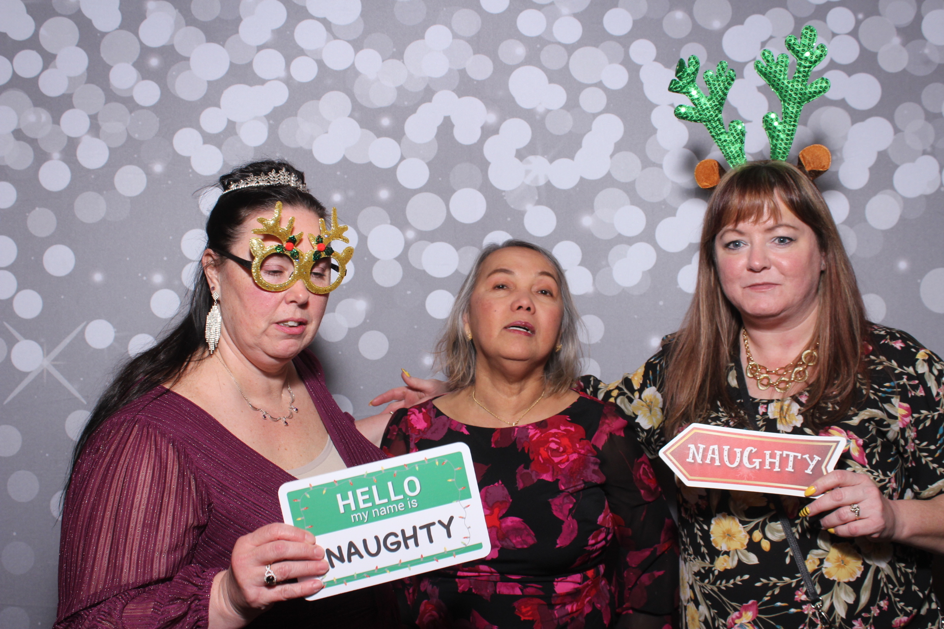 Standard Arrow Holiday Party | View more photos from the event at gallery.photoboothcincy.com/u/PhotoBoothCincy/Standard-Arrow-Holiday-Party