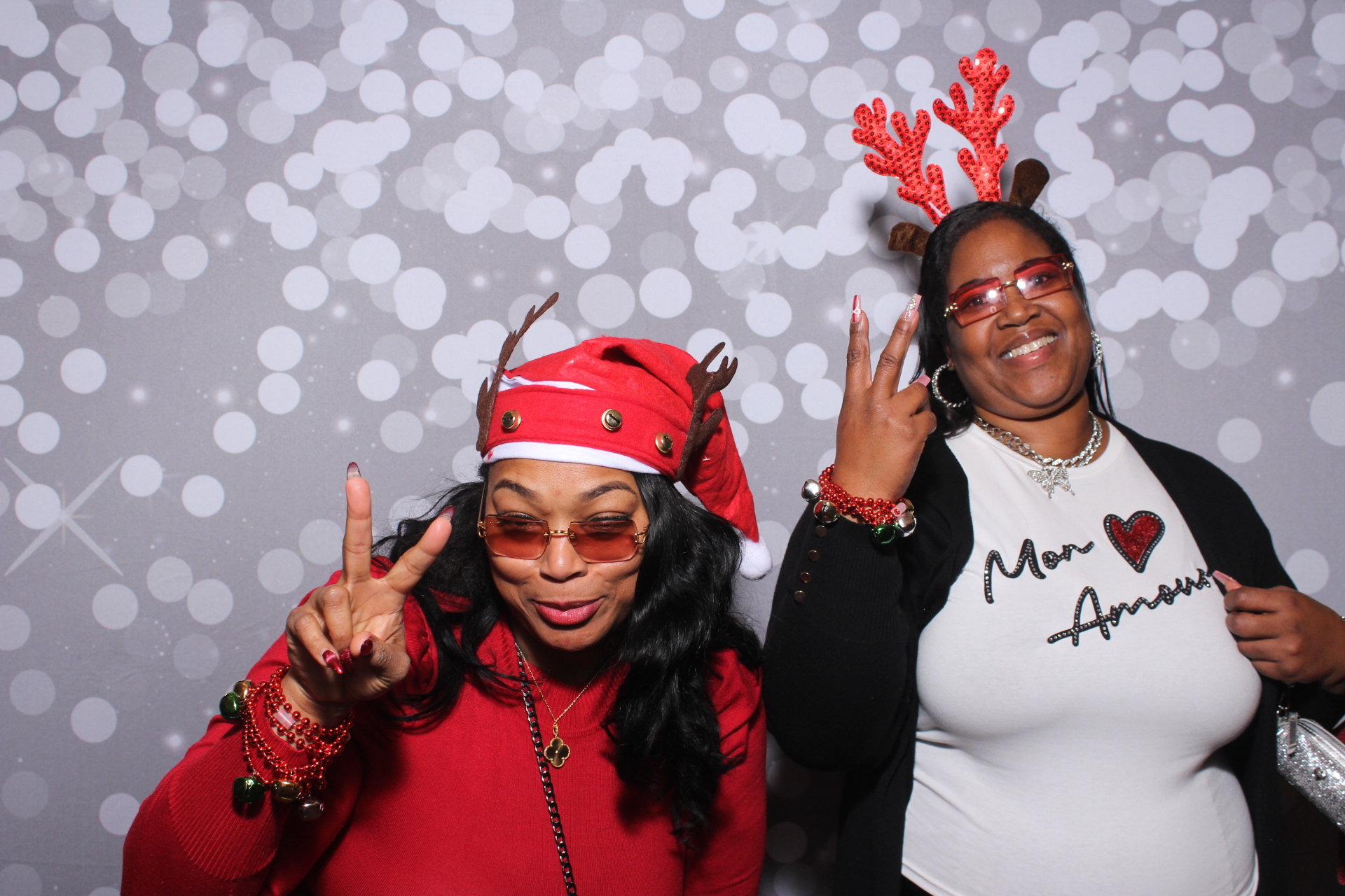 Standard Arrow Holiday Party | View more photos from the event at gallery.photoboothcincy.com/u/PhotoBoothCincy/Standard-Arrow-Holiday-Party