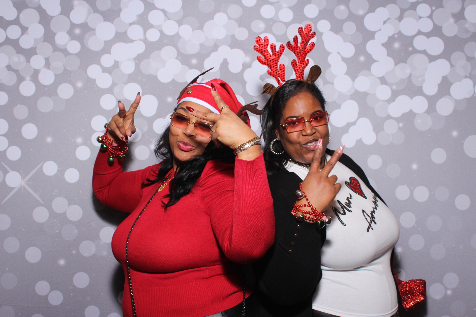 Standard Arrow Holiday Party | View more photos from the event at gallery.photoboothcincy.com/u/PhotoBoothCincy/Standard-Arrow-Holiday-Party