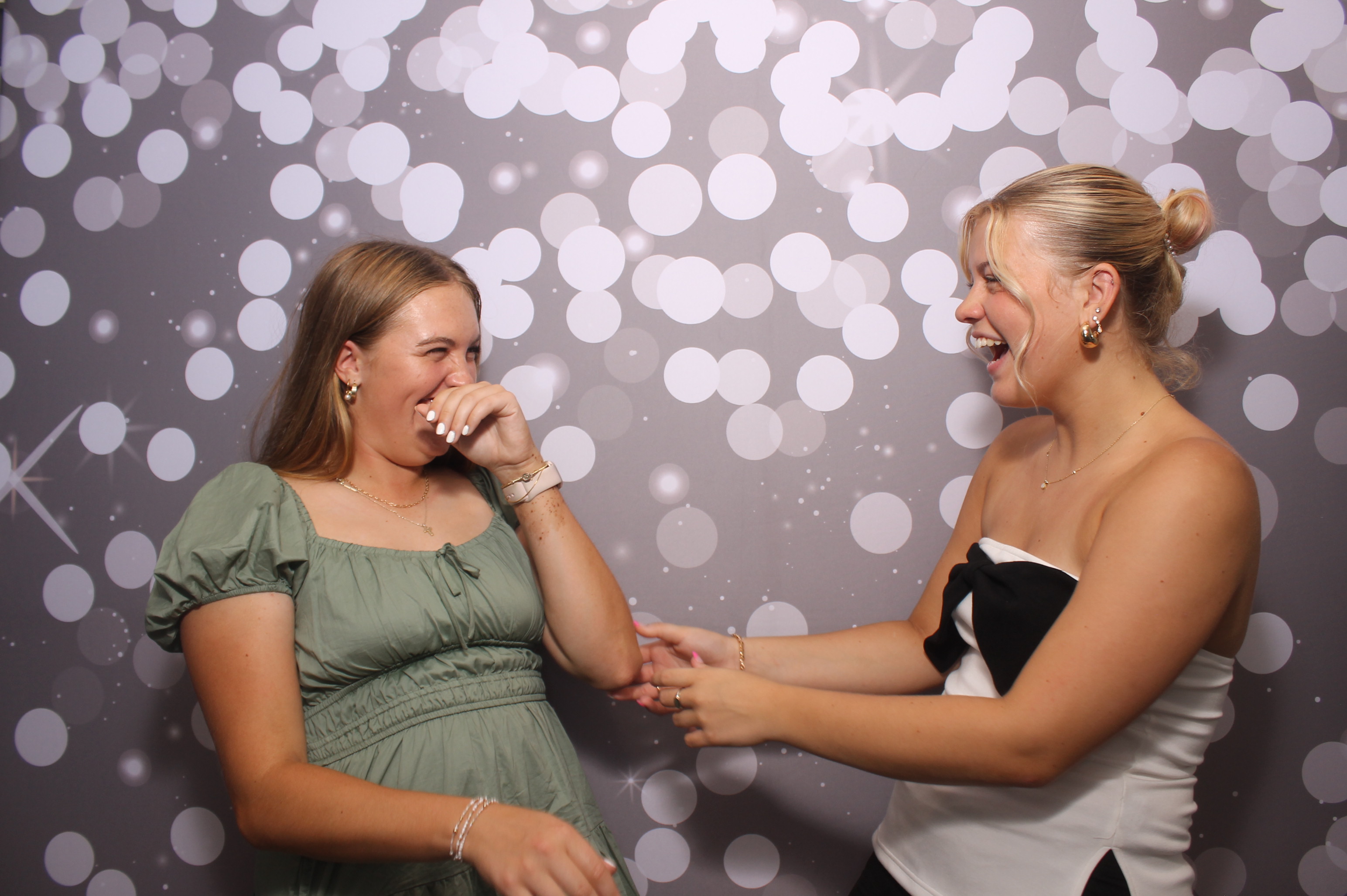 Suzy T Grad Party | View more photos from the event at gallery.photoboothcincy.com/u/PhotoBoothCincy/Suzy-T-Grad-Party