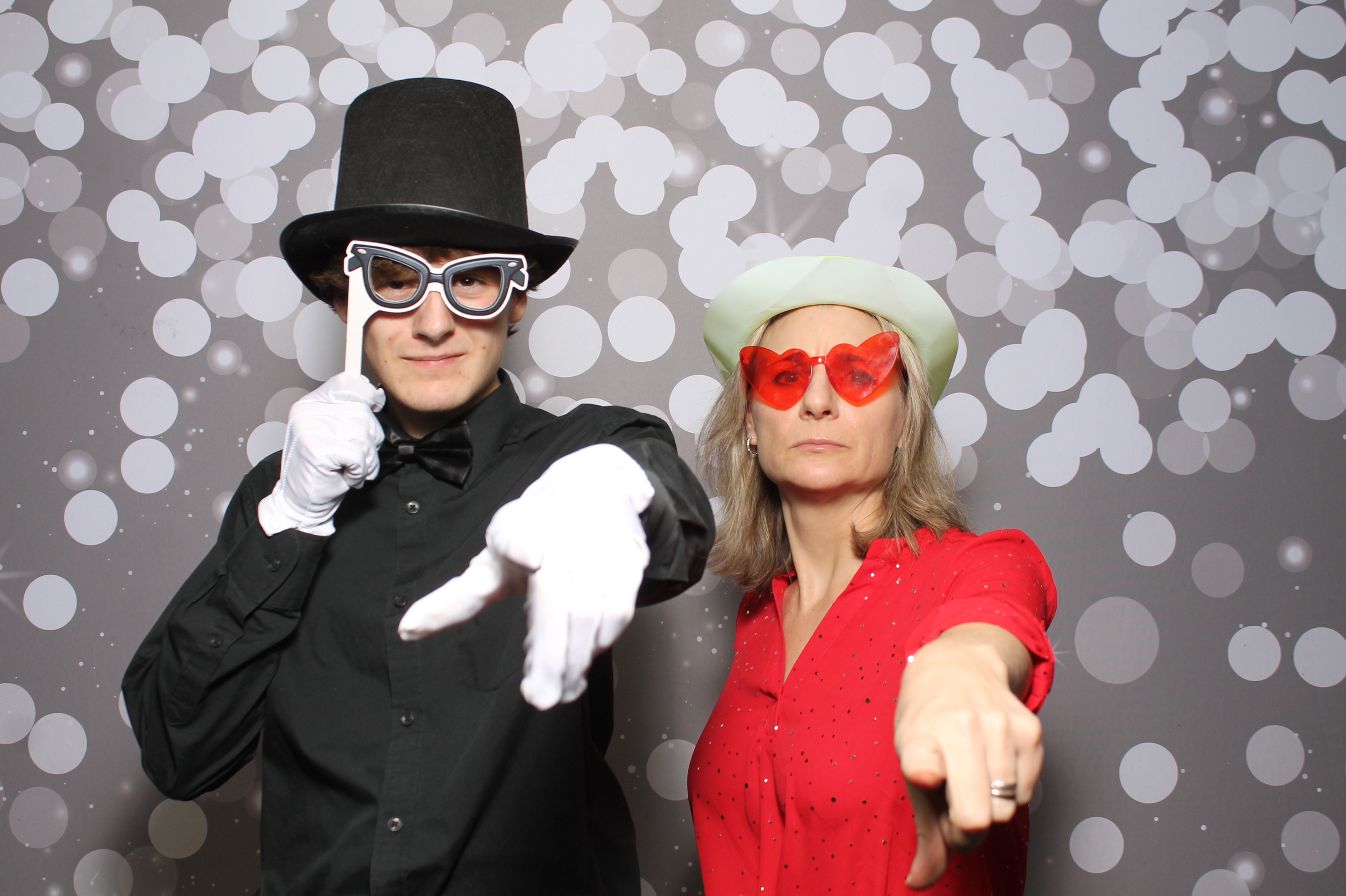 Sycamore Odd Couples Ball | View more photos from the event at gallery.photoboothcincy.com/u/PhotoBoothCincy/Sycamore-Odd-Couples-Ball
