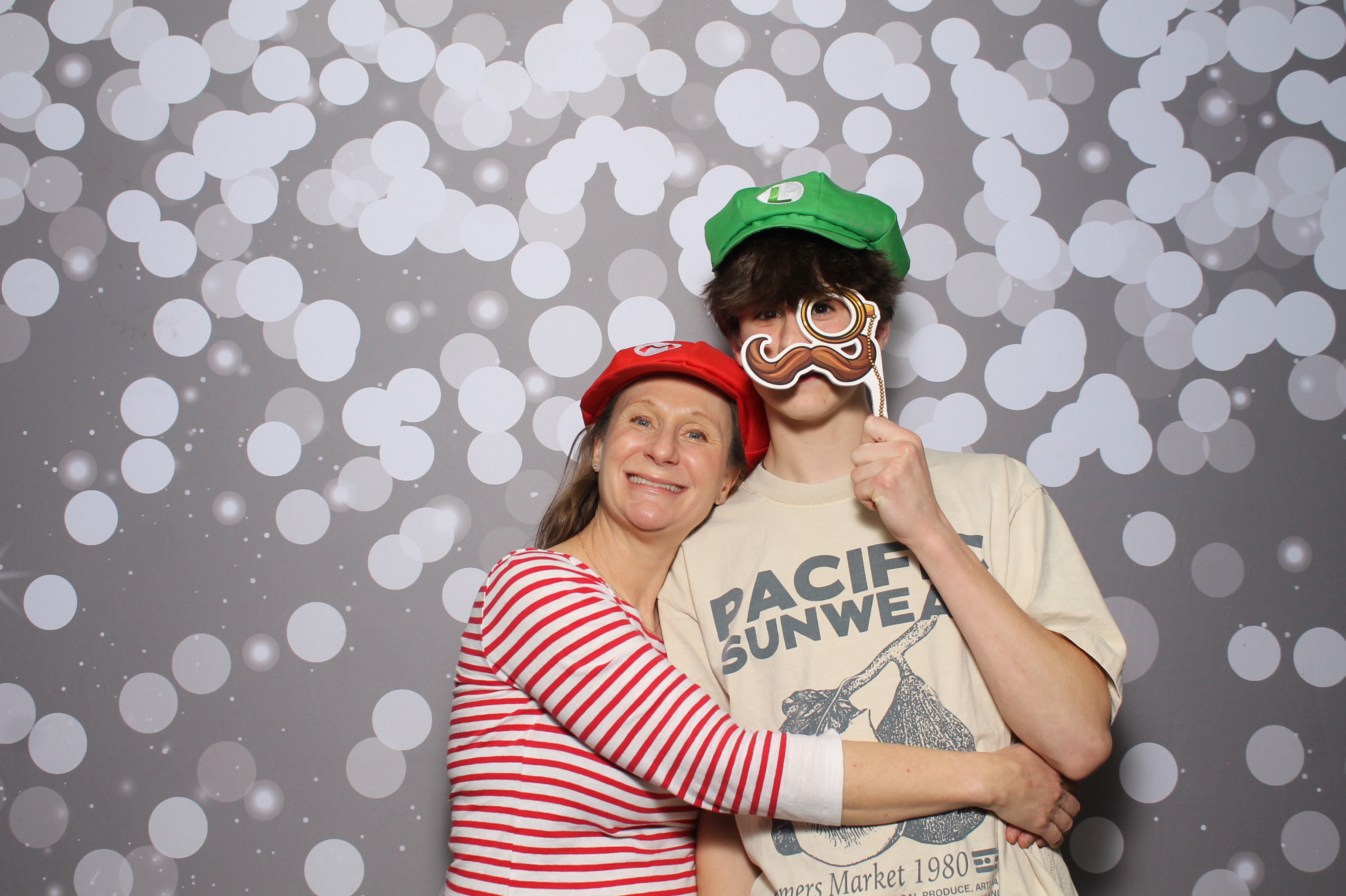Sycamore Odd Couples Ball | View more photos from the event at gallery.photoboothcincy.com/u/PhotoBoothCincy/Sycamore-Odd-Couples-Ball