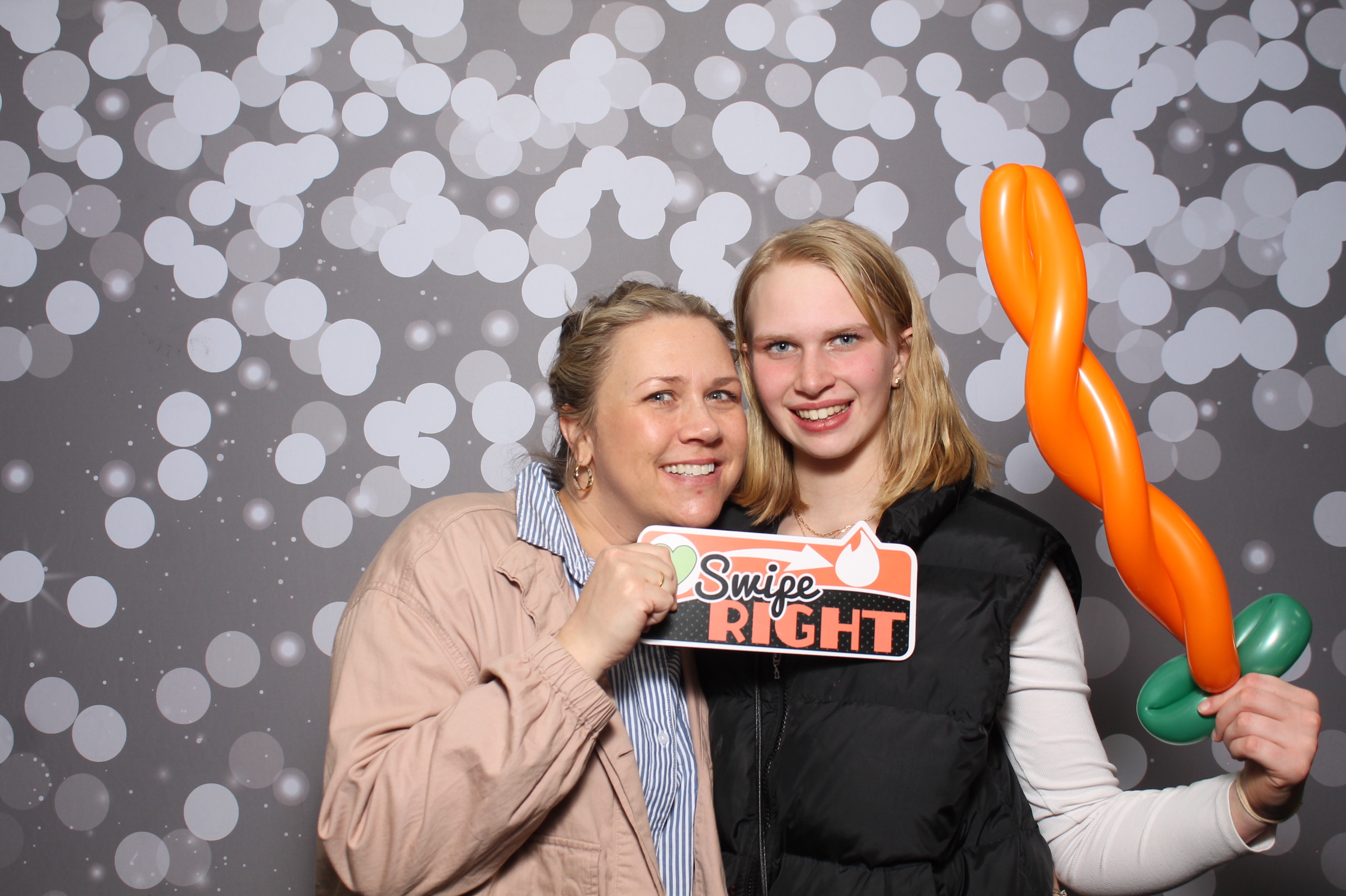 Sycamore Odd Couples Ball | View more photos from the event at gallery.photoboothcincy.com/u/PhotoBoothCincy/Sycamore-Odd-Couples-Ball