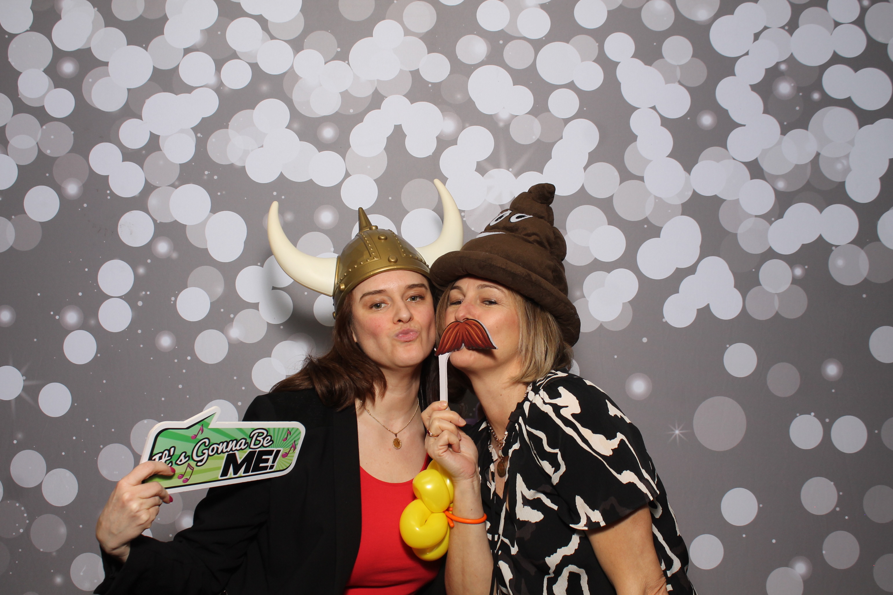 Sycamore Odd Couples Ball | View more photos from the event at gallery.photoboothcincy.com/u/PhotoBoothCincy/Sycamore-Odd-Couples-Ball