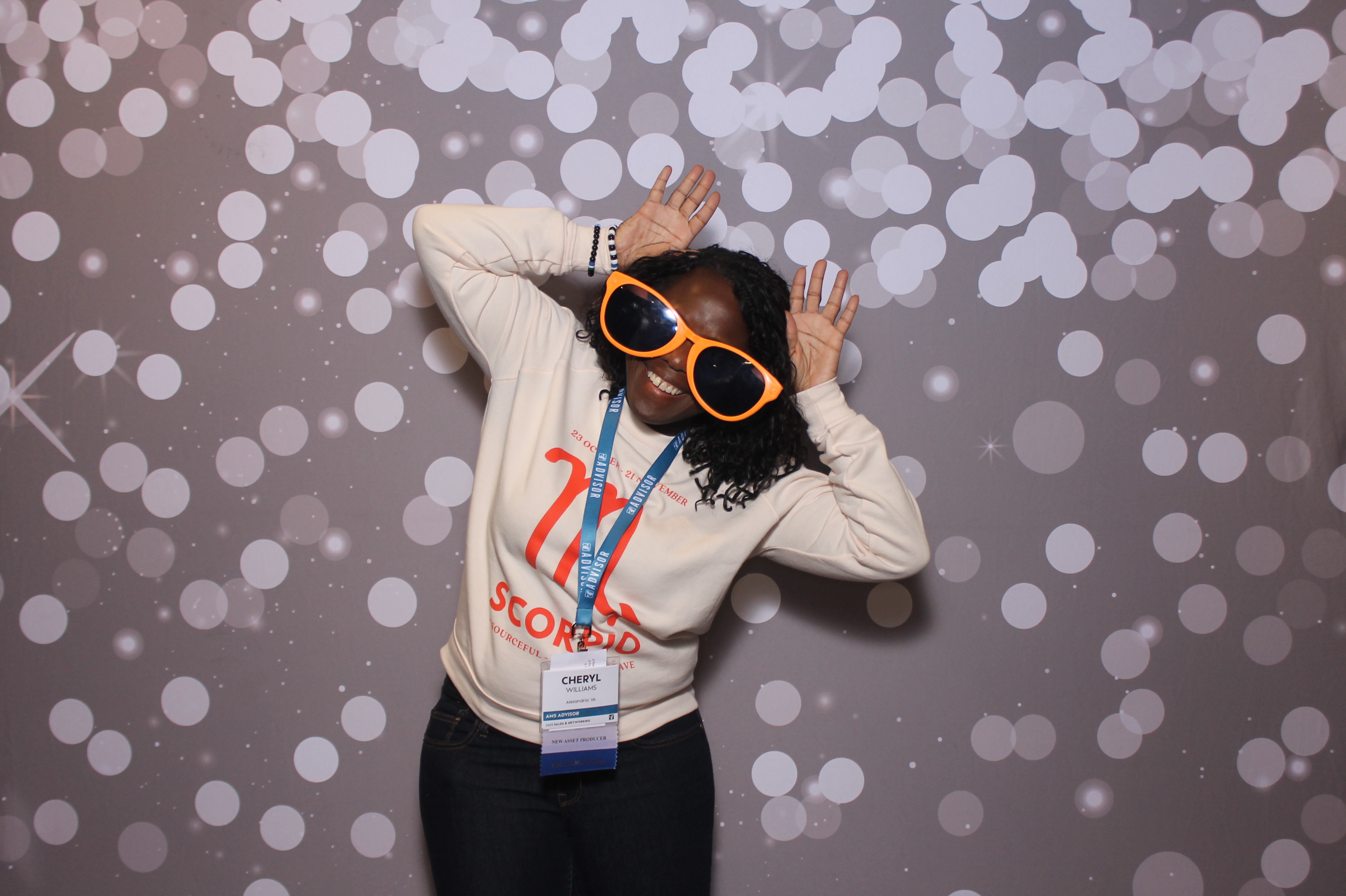 TQL Corporate event | View more photos from the event at gallery.photoboothcincy.com/u/PhotoBoothCincy/TQL-Corporate-event