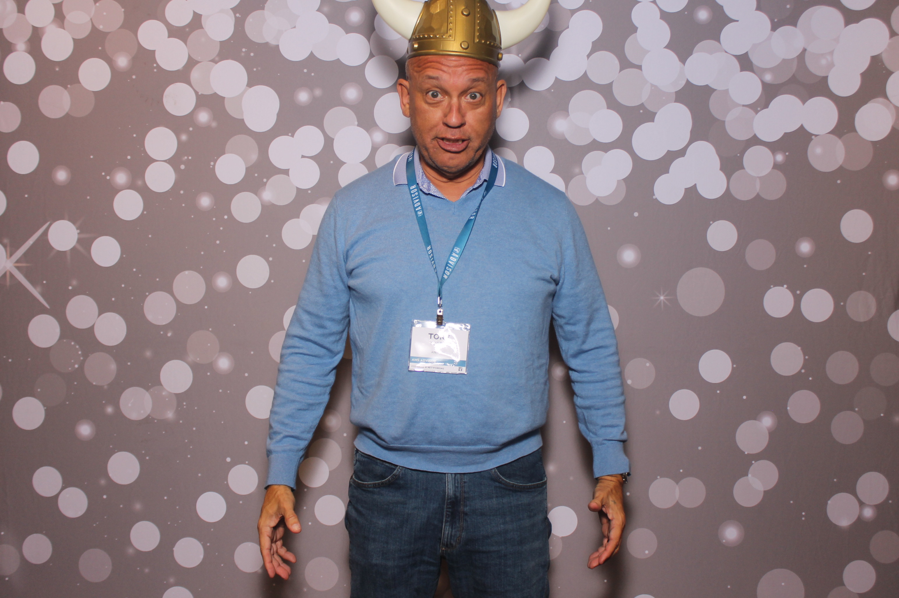 TQL Corporate event | View more photos from the event at gallery.photoboothcincy.com/u/PhotoBoothCincy/TQL-Corporate-event