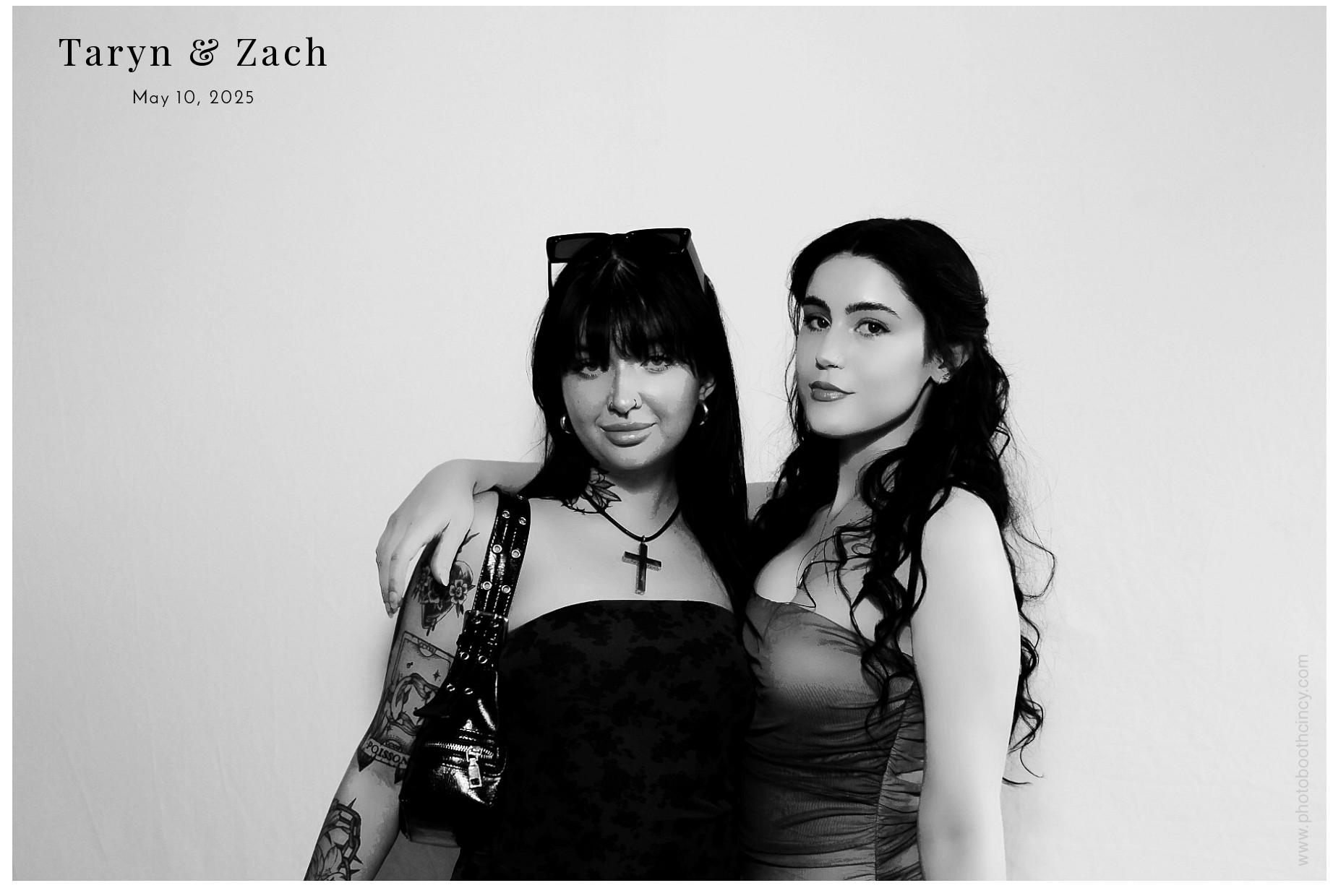 Taryn & Zach  | View more photos from the event at gallery.photoboothcincy.com/u/PhotoBoothCincy/Taryn-Zach
