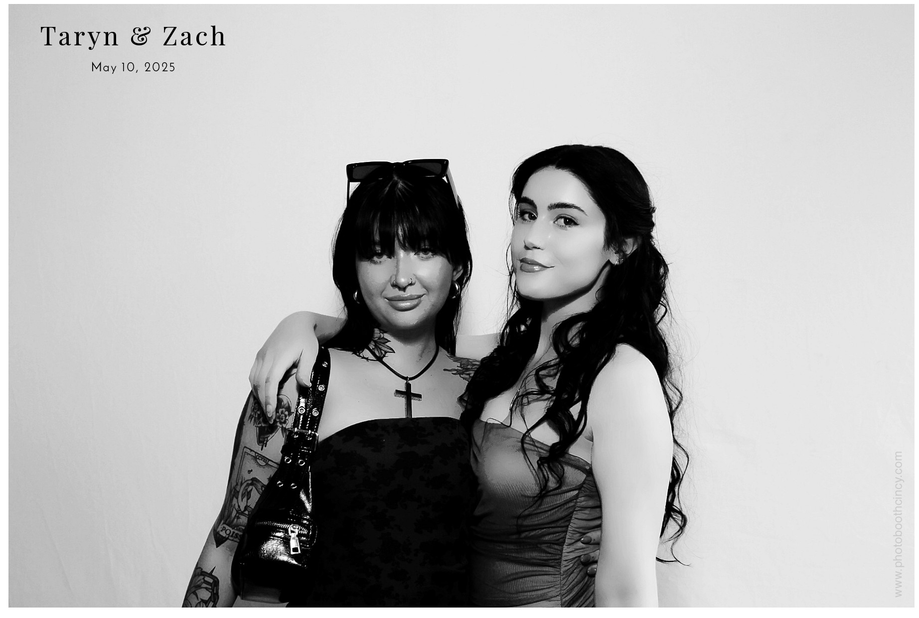 Taryn & Zach  | View more photos from the event at gallery.photoboothcincy.com/u/PhotoBoothCincy/Taryn-Zach
