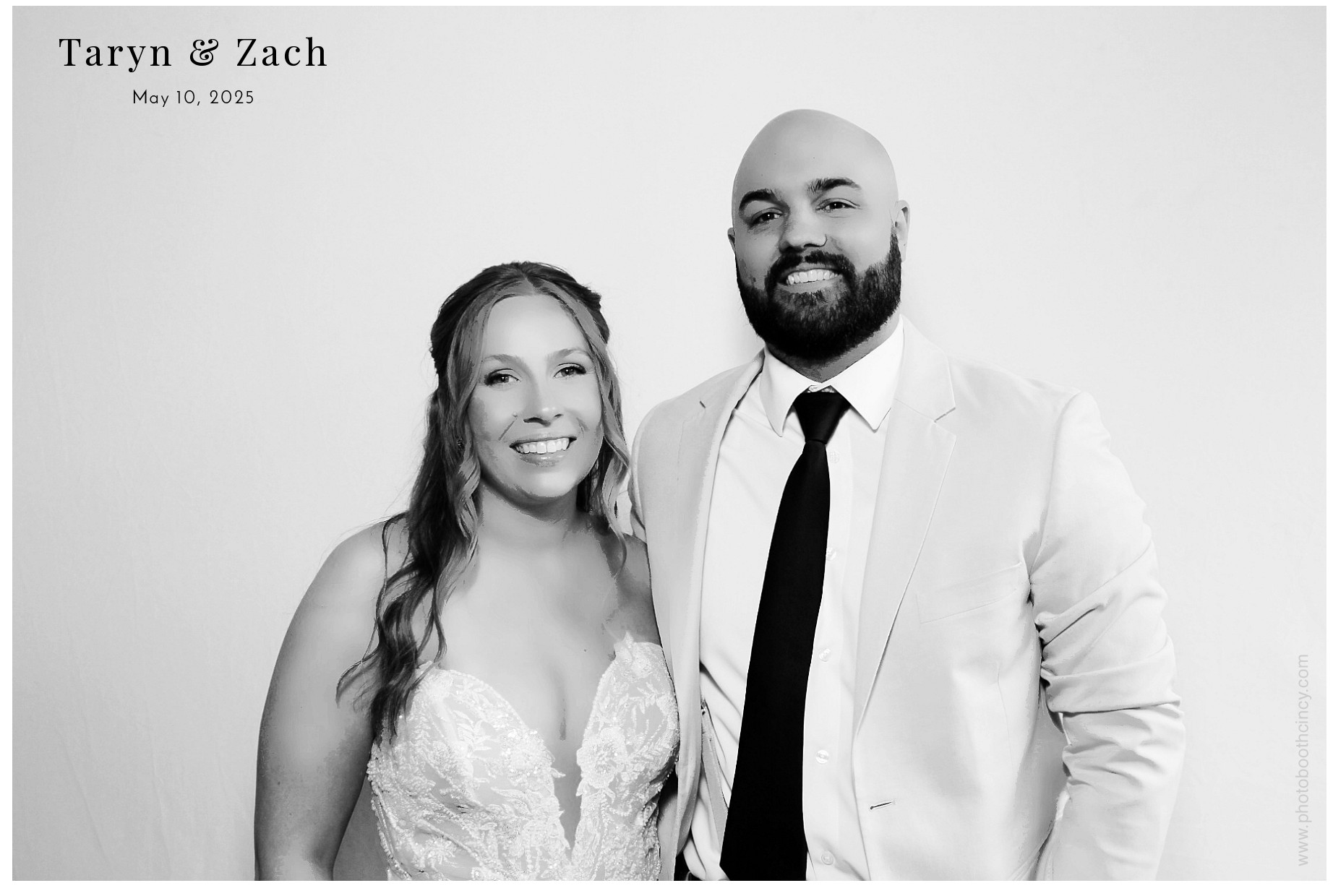 Taryn & Zach  | View more photos from the event at gallery.photoboothcincy.com/u/PhotoBoothCincy/Taryn-Zach