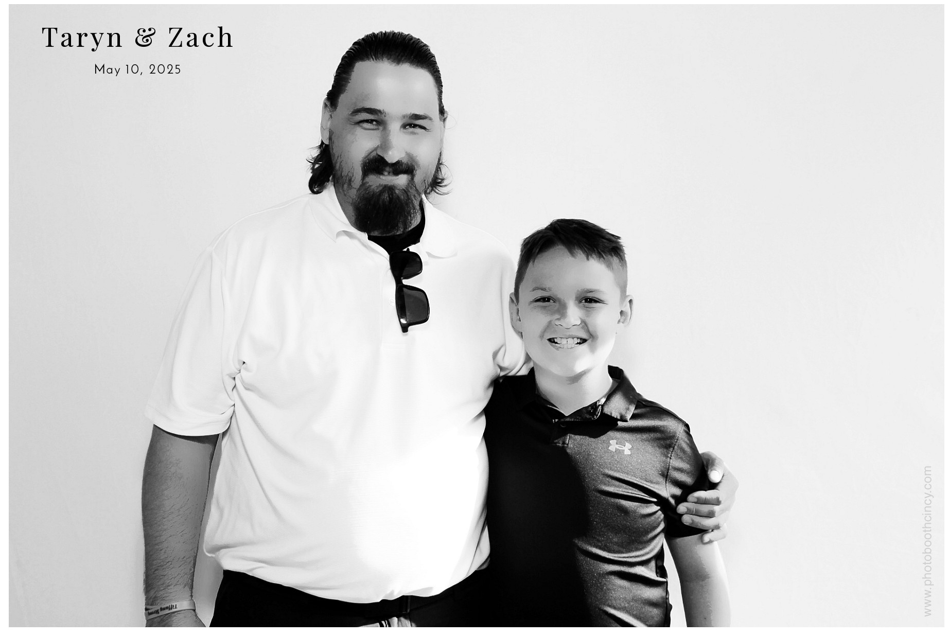 Taryn & Zach  | View more photos from the event at gallery.photoboothcincy.com/u/PhotoBoothCincy/Taryn-Zach
